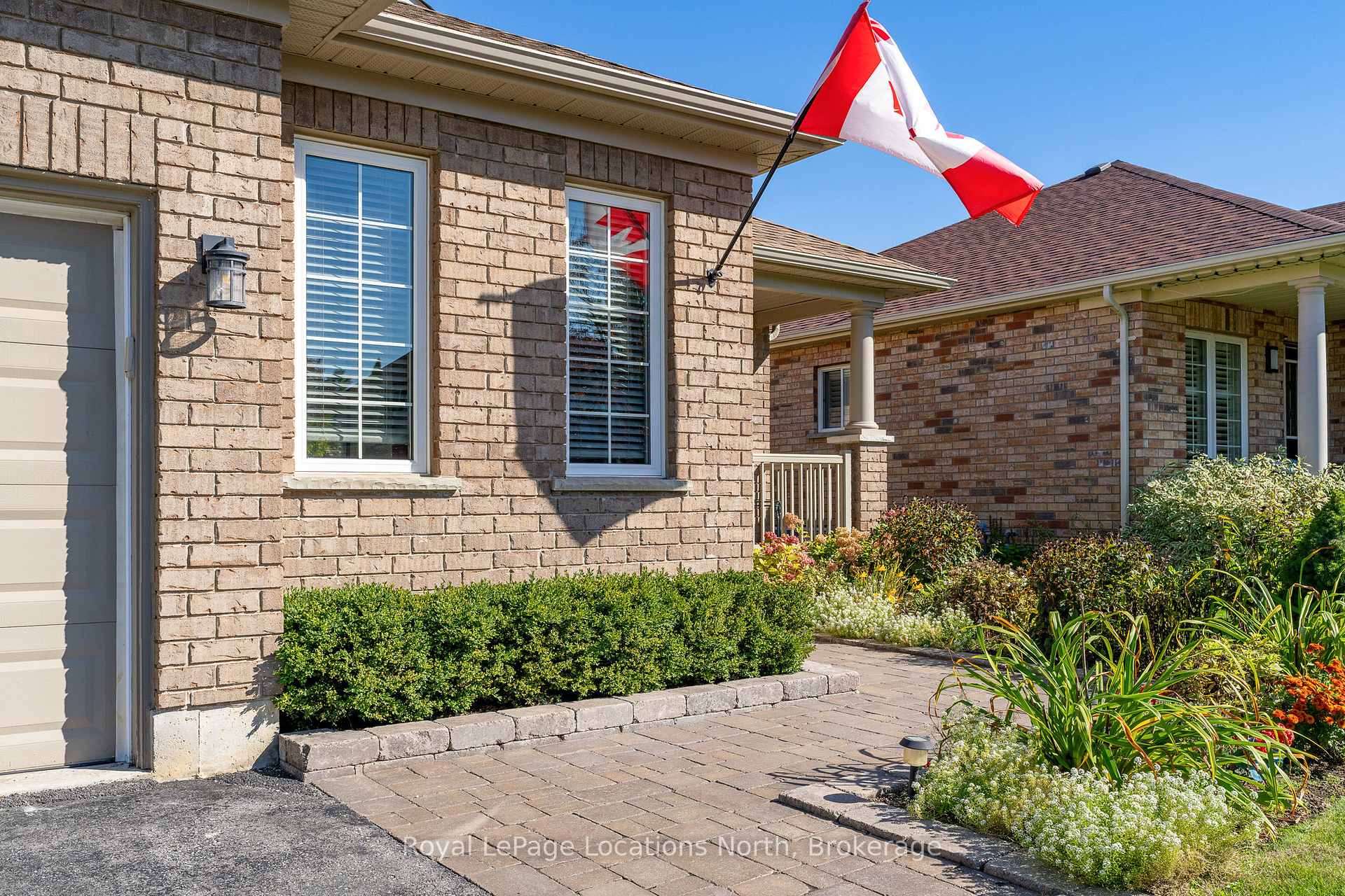 Photo 2 of 29 Alyssa Drive, Collingwood — HOMEH
