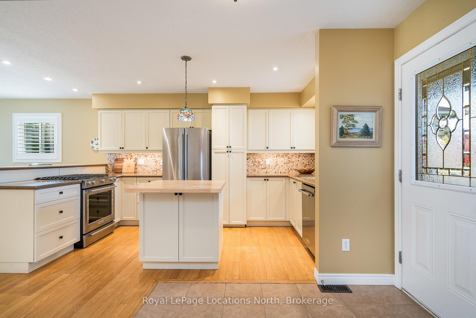 Photo 18 of 29 Alyssa Drive, Collingwood — HOMEH