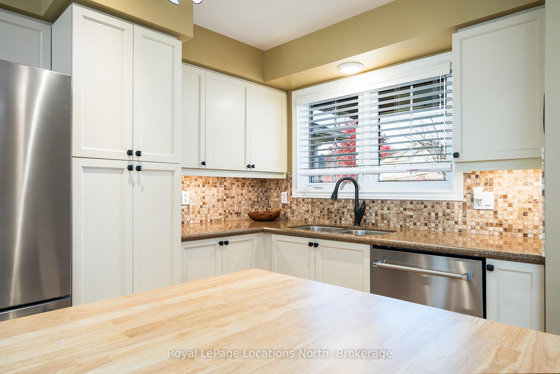 Photo 19 of 29 Alyssa Drive, Collingwood — HOMEH