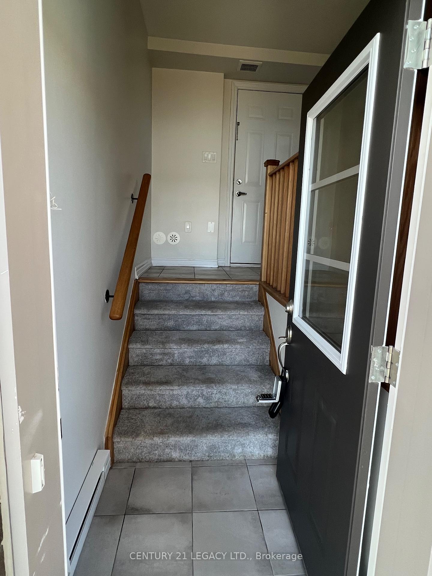 Photo 2 of 1530 Bloor Street, Clarington, Courtice — HOMEH