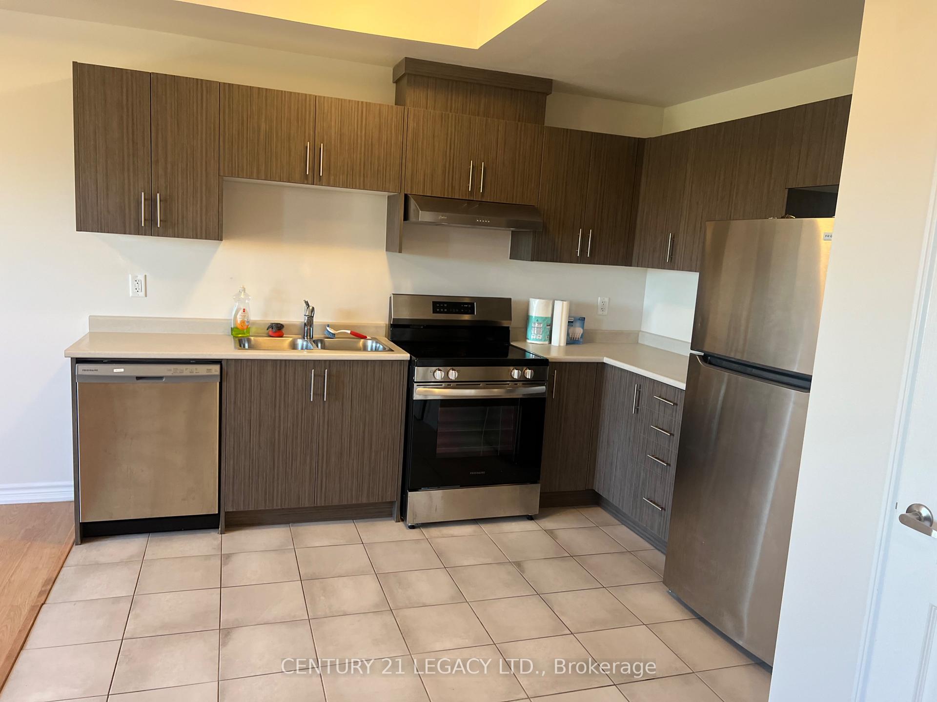 Photo 5 of 1530 Bloor Street, Clarington, Courtice — HOMEH