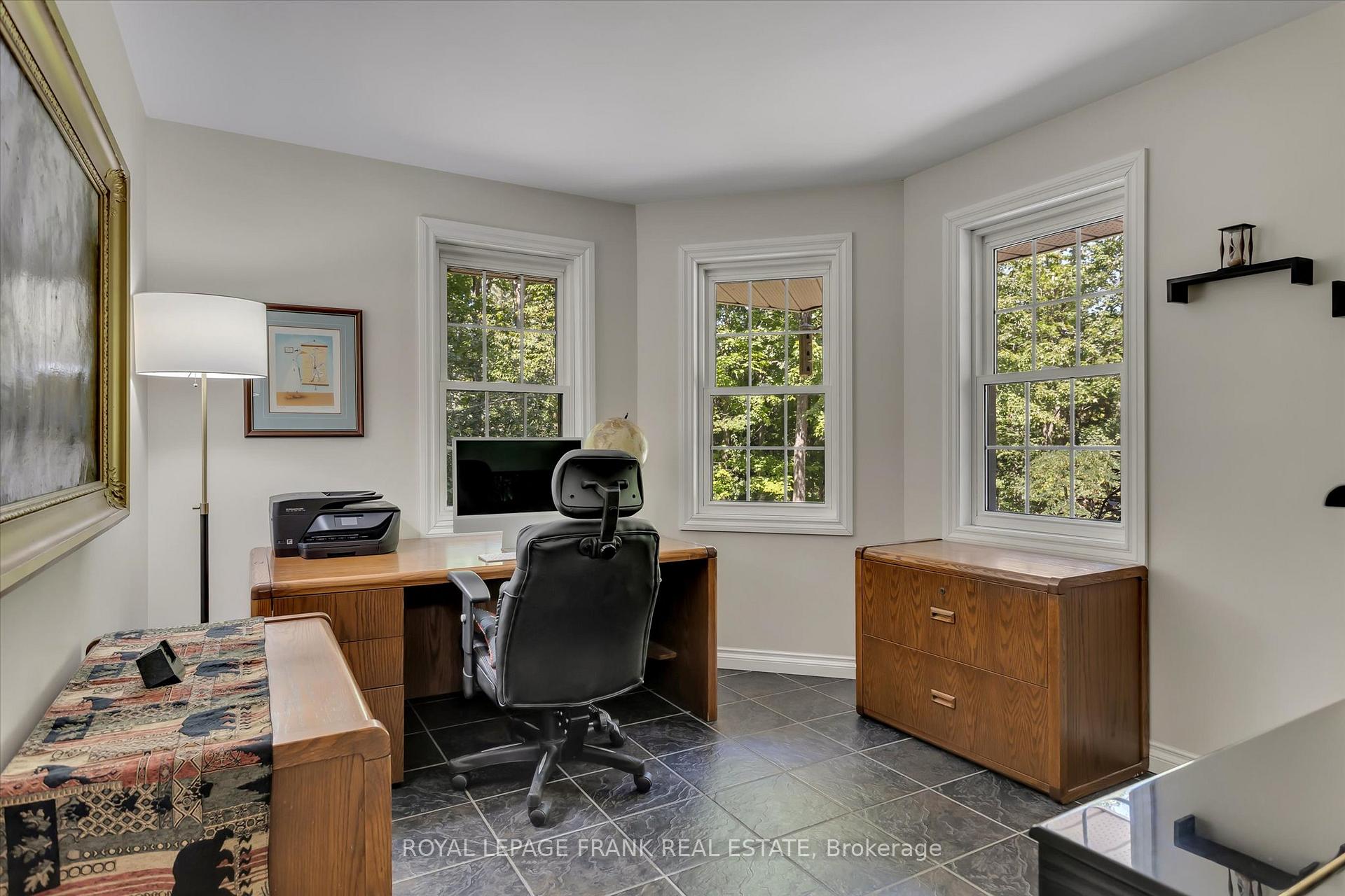 Photo 15 of 24 Deer Avenue, Cavan Monaghan, Cavan Twp — HOMEH