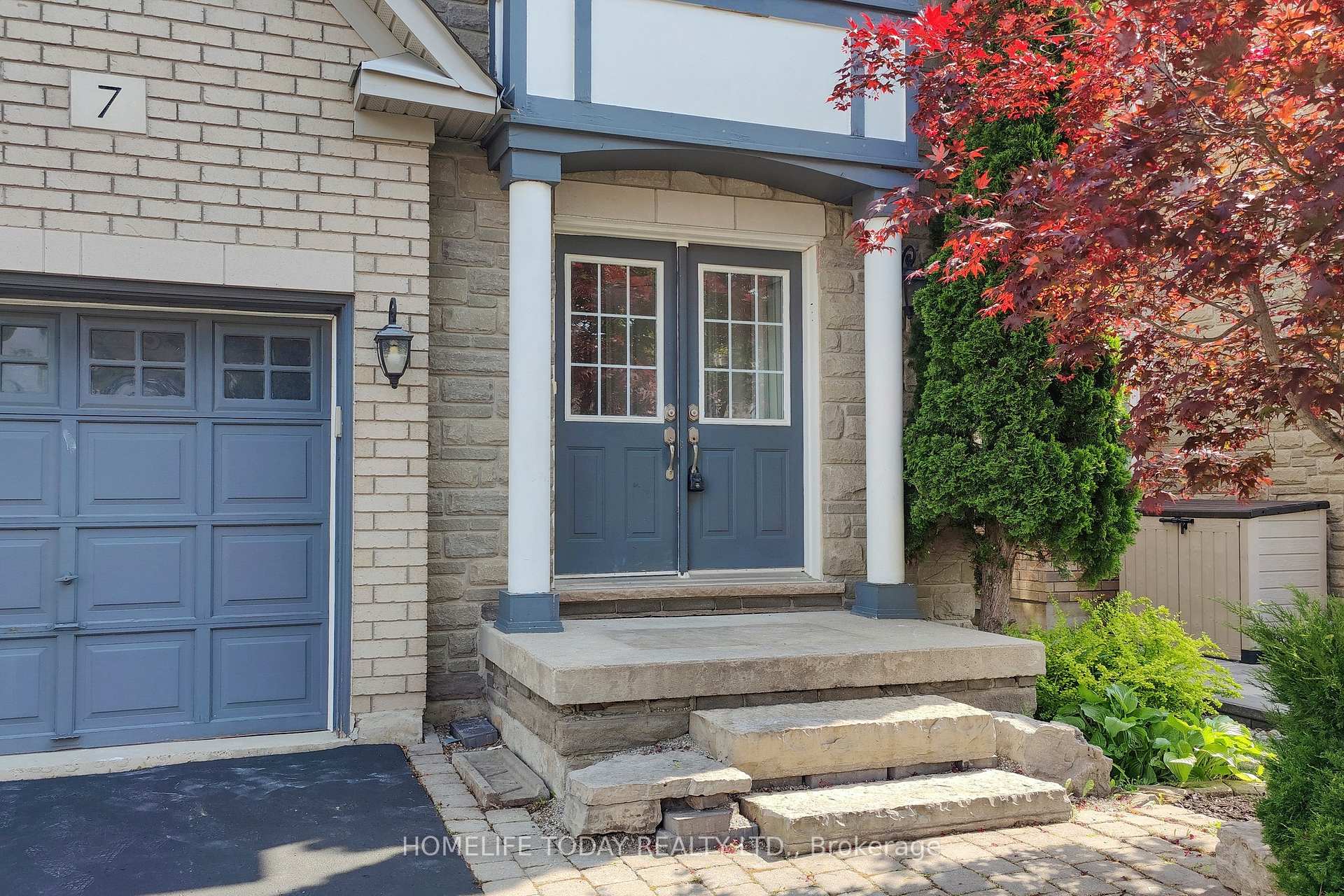 Photo 4 of 7 Colbeck Crescent, Brampton, Fletcher's Meadow — HOMEH