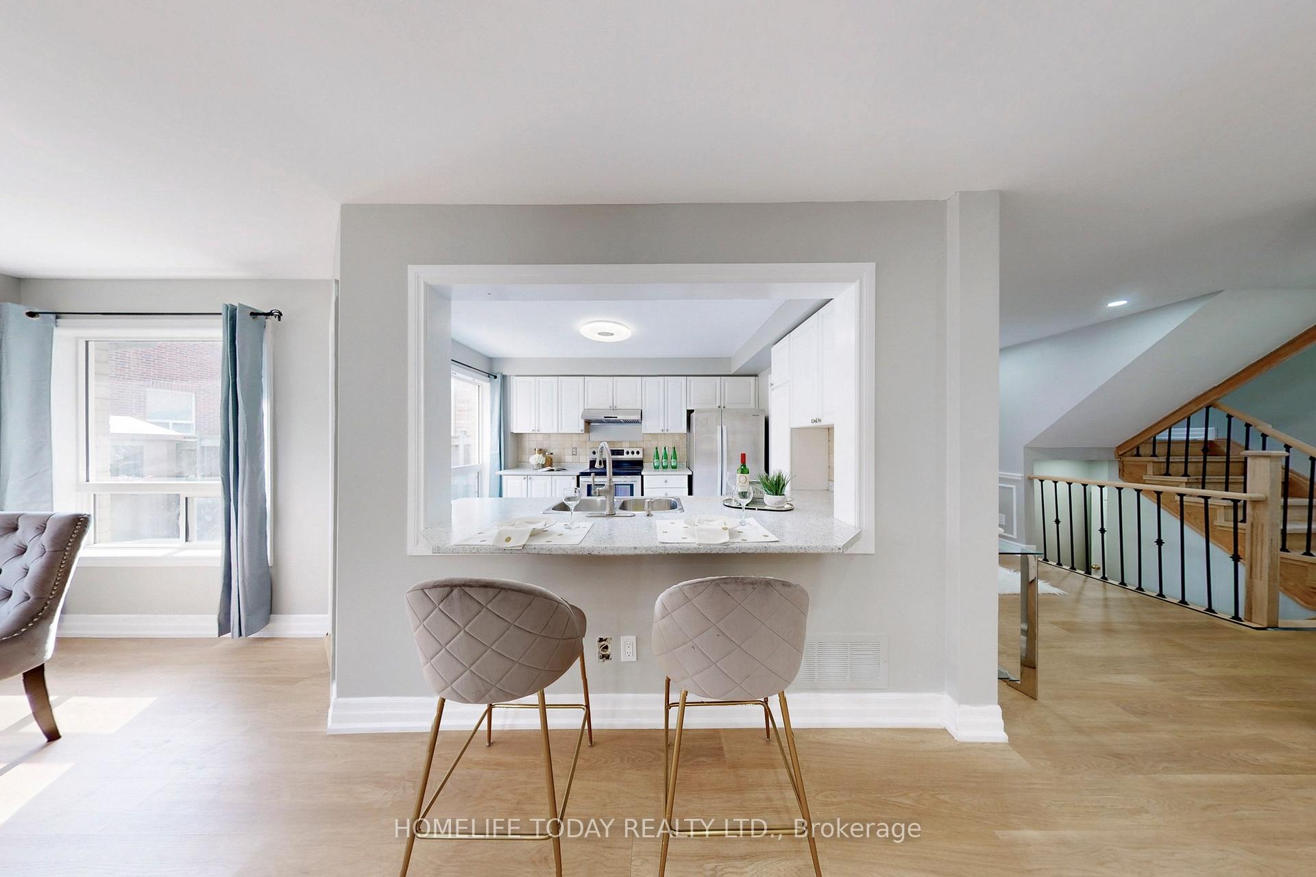 Photo 13 of 7 Colbeck Crescent, Brampton, Fletcher's Meadow — HOMEH