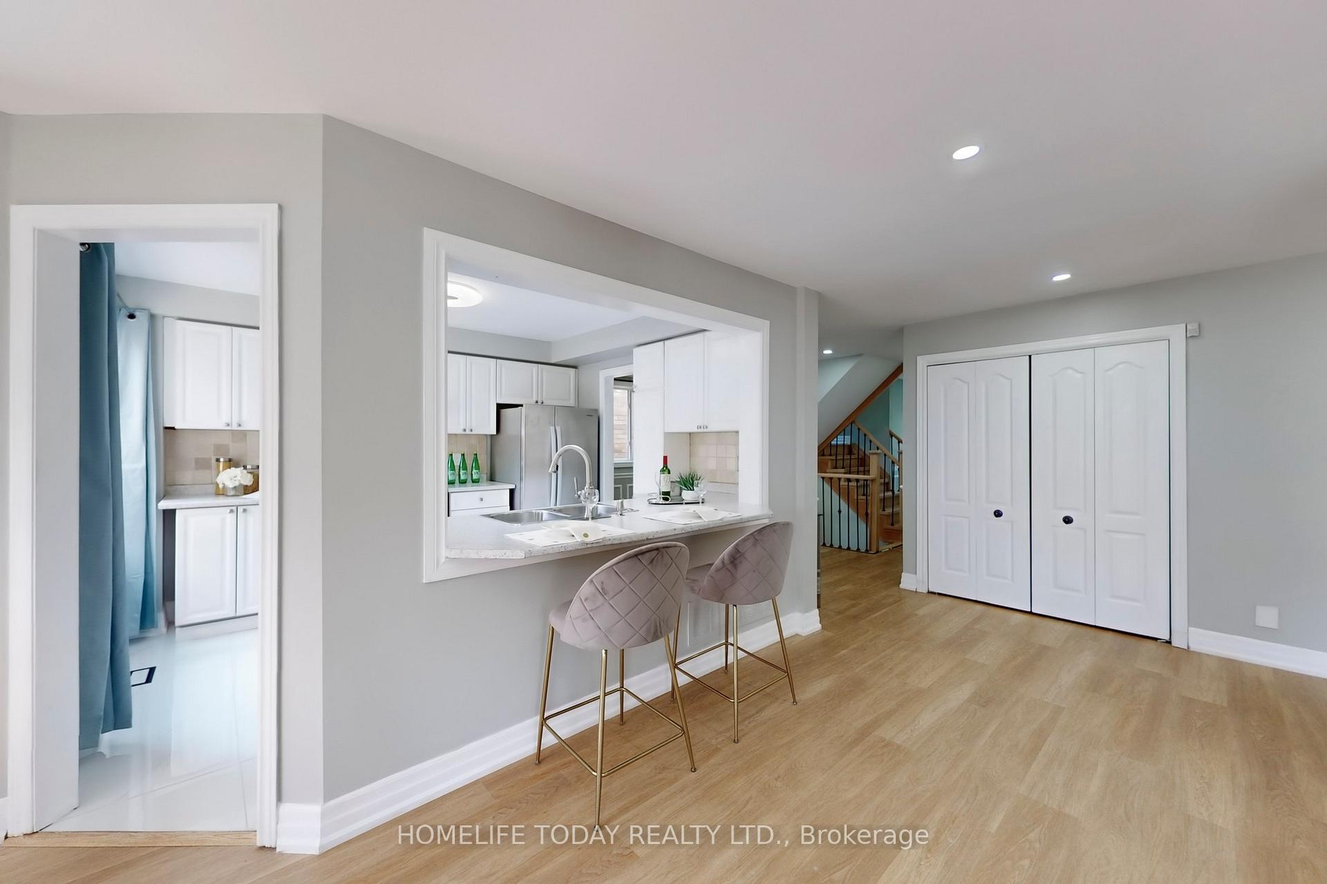 Photo 14 of 7 Colbeck Crescent, Brampton, Fletcher's Meadow — HOMEH
