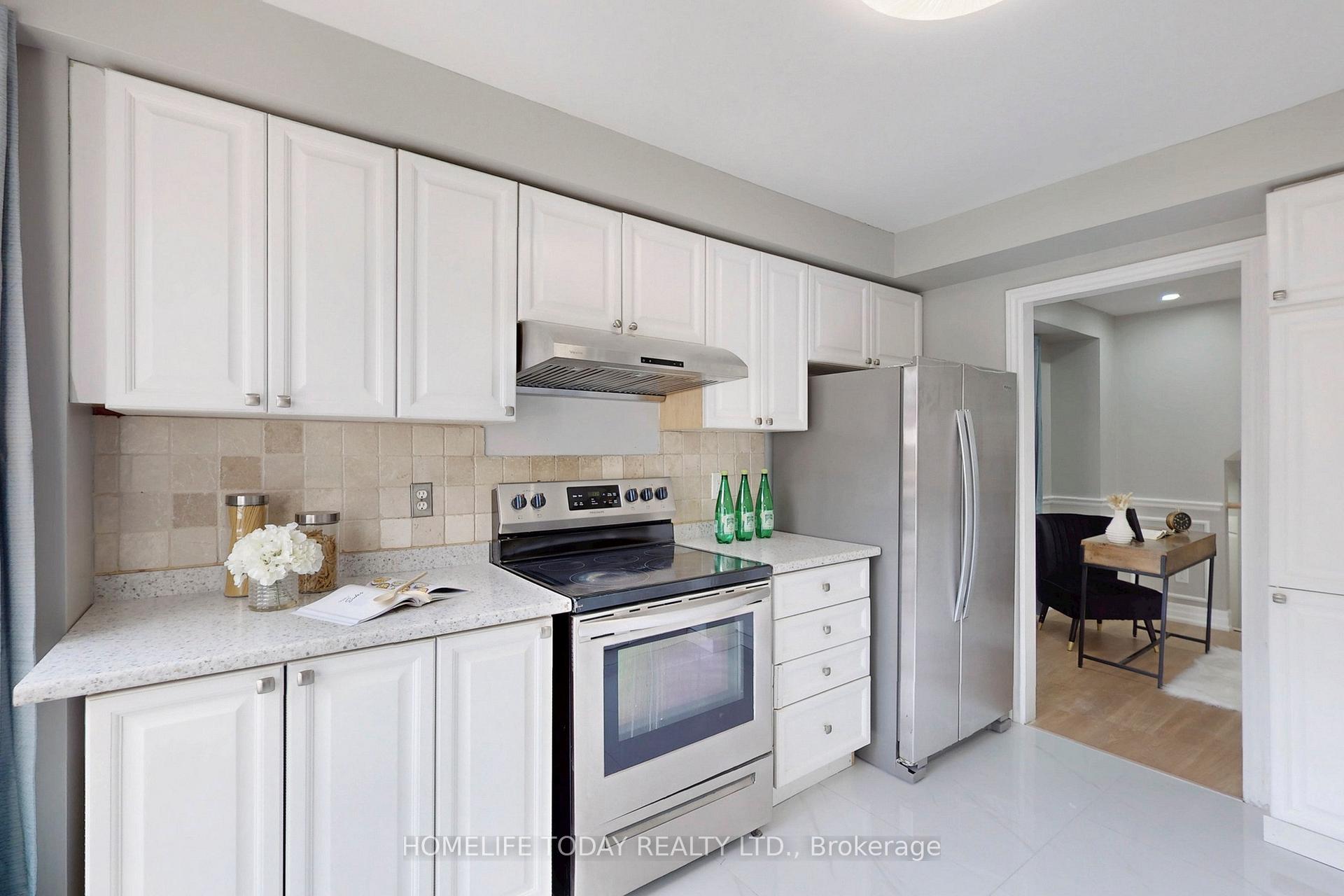 Photo 19 of 7 Colbeck Crescent, Brampton, Fletcher's Meadow — HOMEH