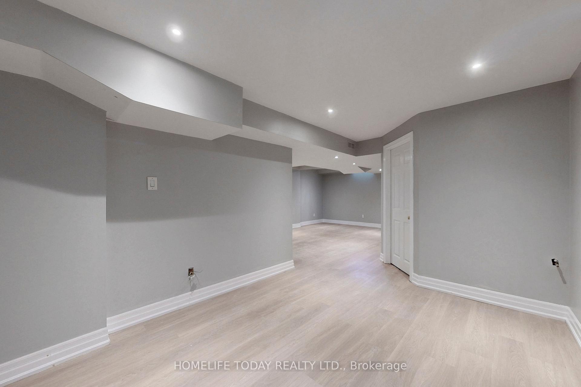 Photo 46 of 7 Colbeck Crescent, Brampton, Fletcher's Meadow — HOMEH