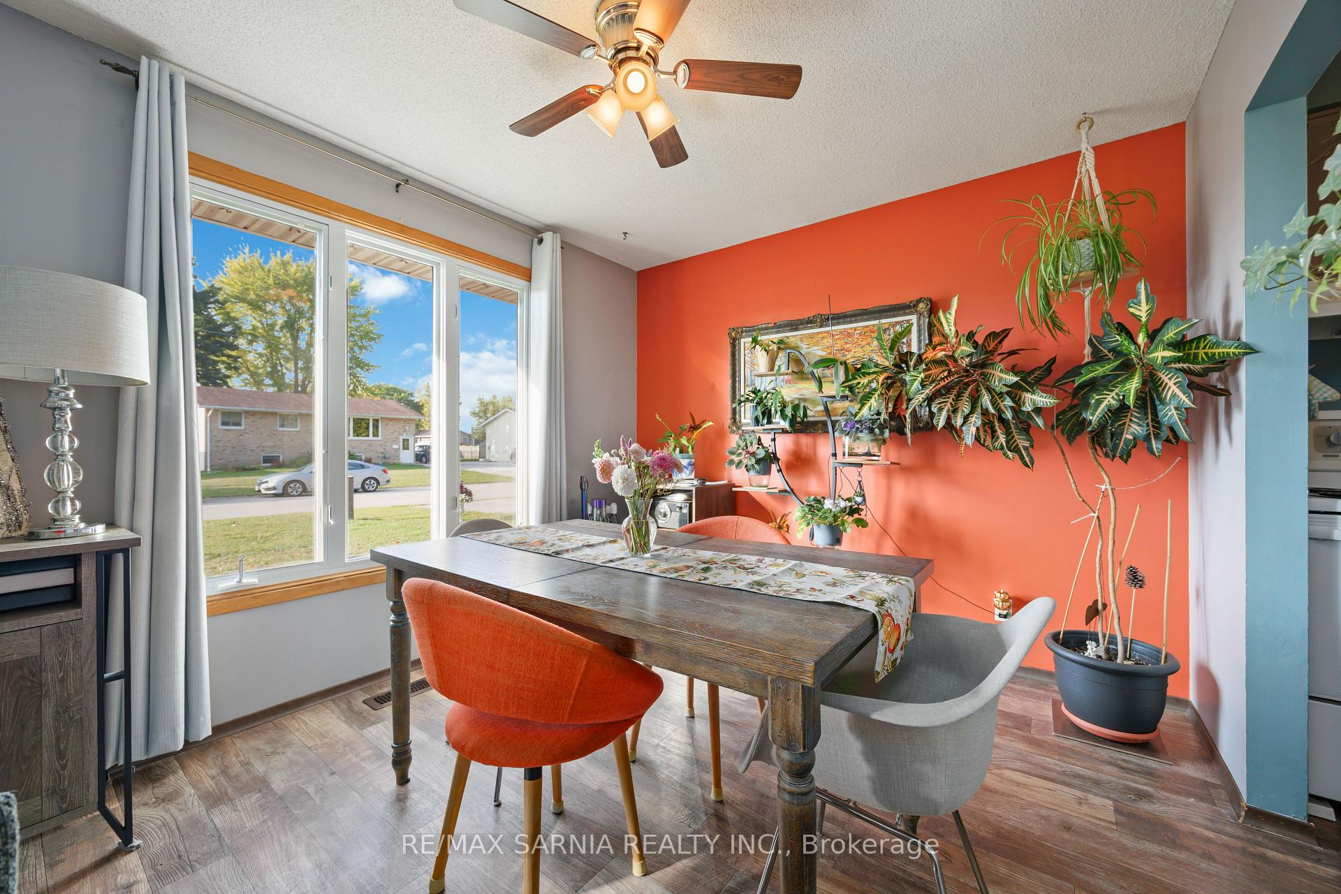 Photo 11 of 4552 Shamrock Street, Enniskillen, Oil Springs — HOMEH