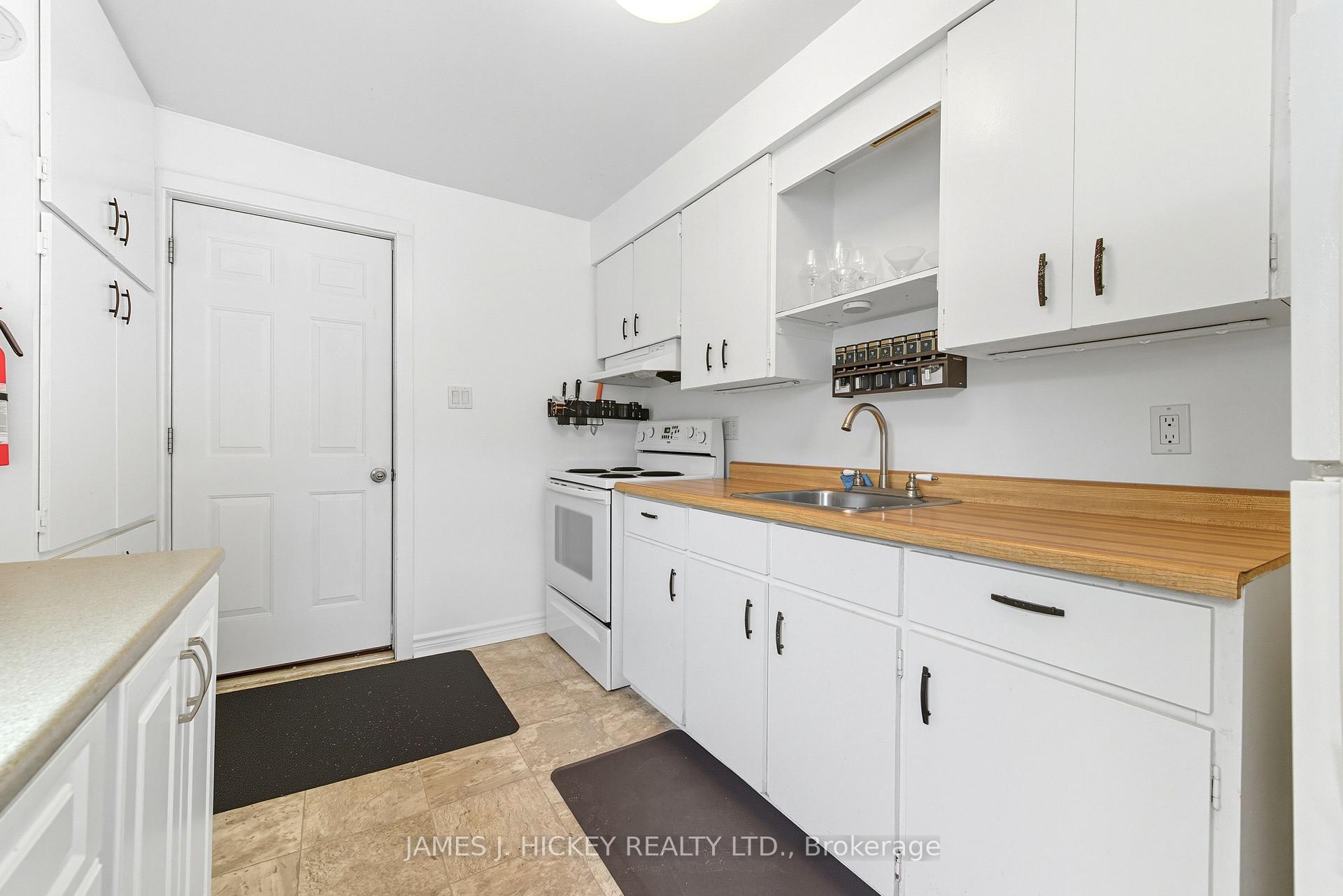 Photo 9 of 27 Summit Street, Deep River — HOMEH
