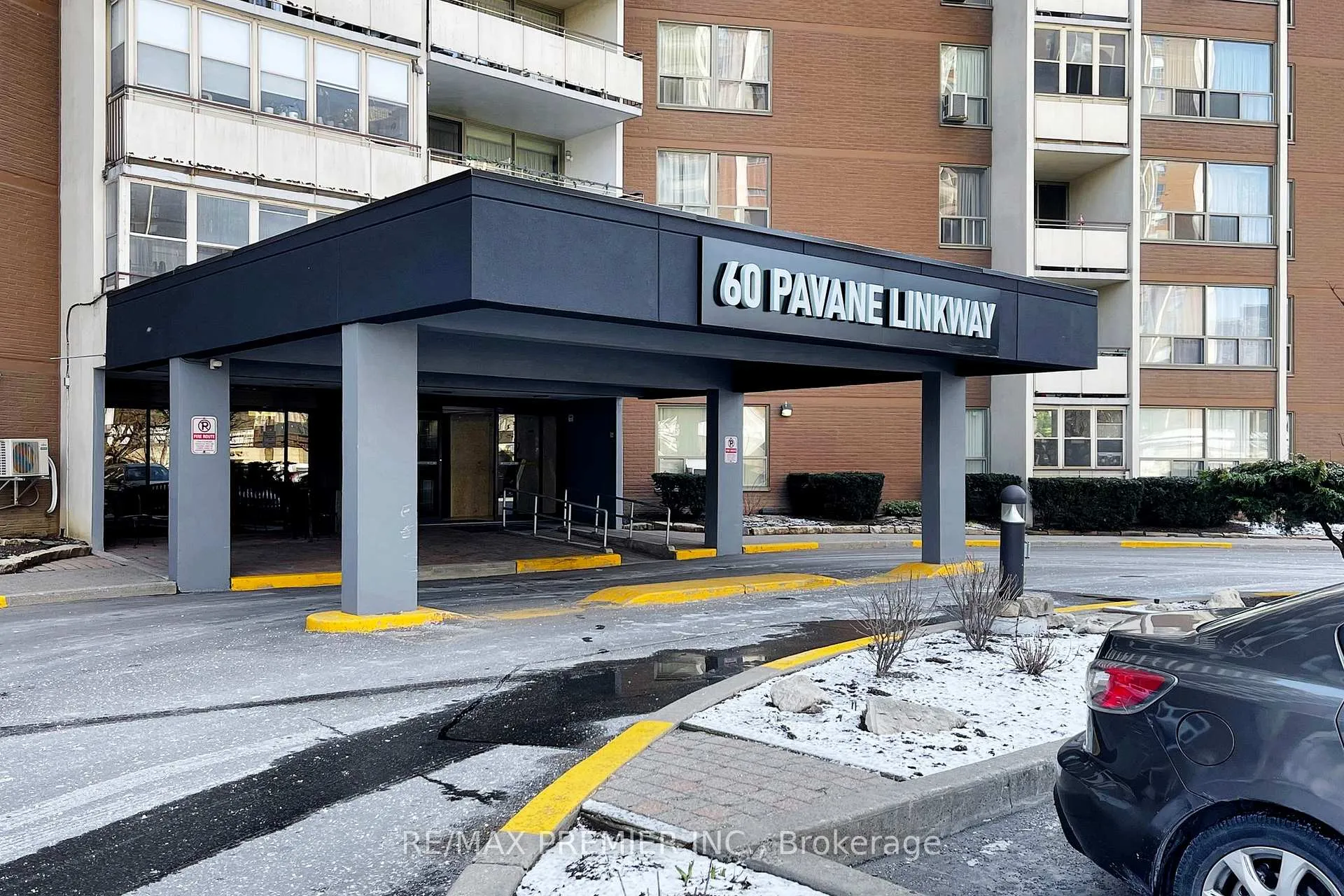 Photo 2 of Unit 1206, 60 Pavane Linkway, Toronto, Flemingdon Park — HOMEH