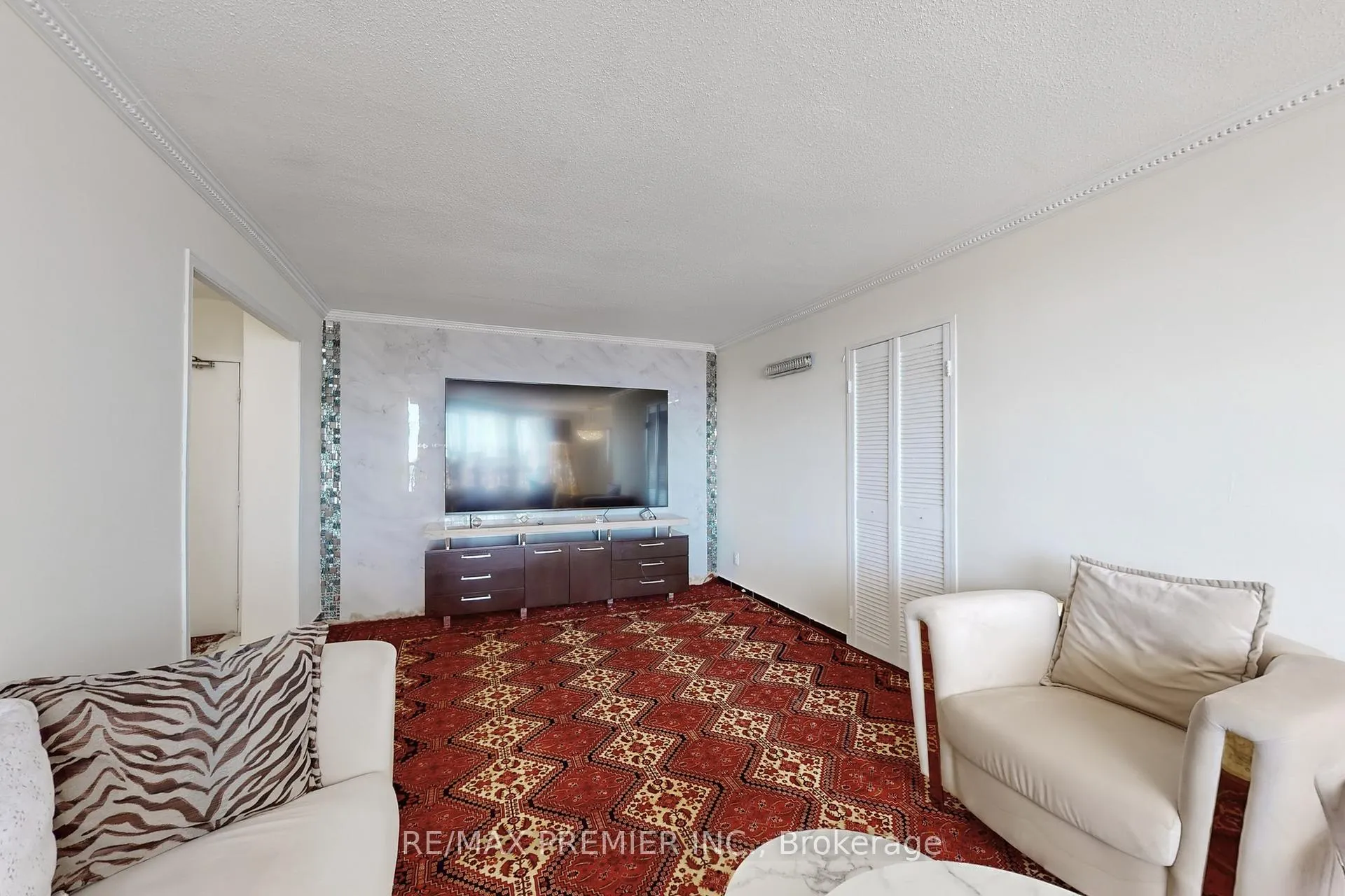 Photo 6 of Unit 1206, 60 Pavane Linkway, Toronto, Flemingdon Park — HOMEH
