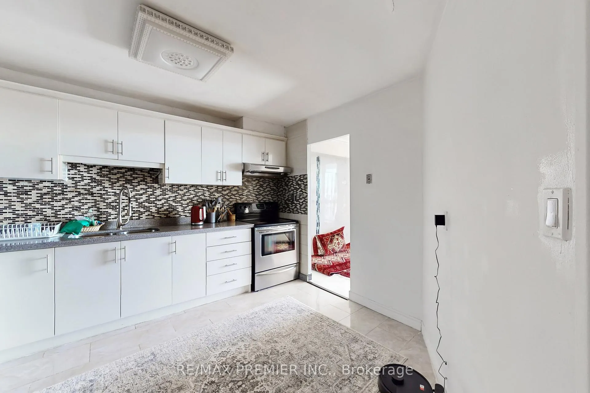 Photo 8 of Unit 1206, 60 Pavane Linkway, Toronto, Flemingdon Park — HOMEH