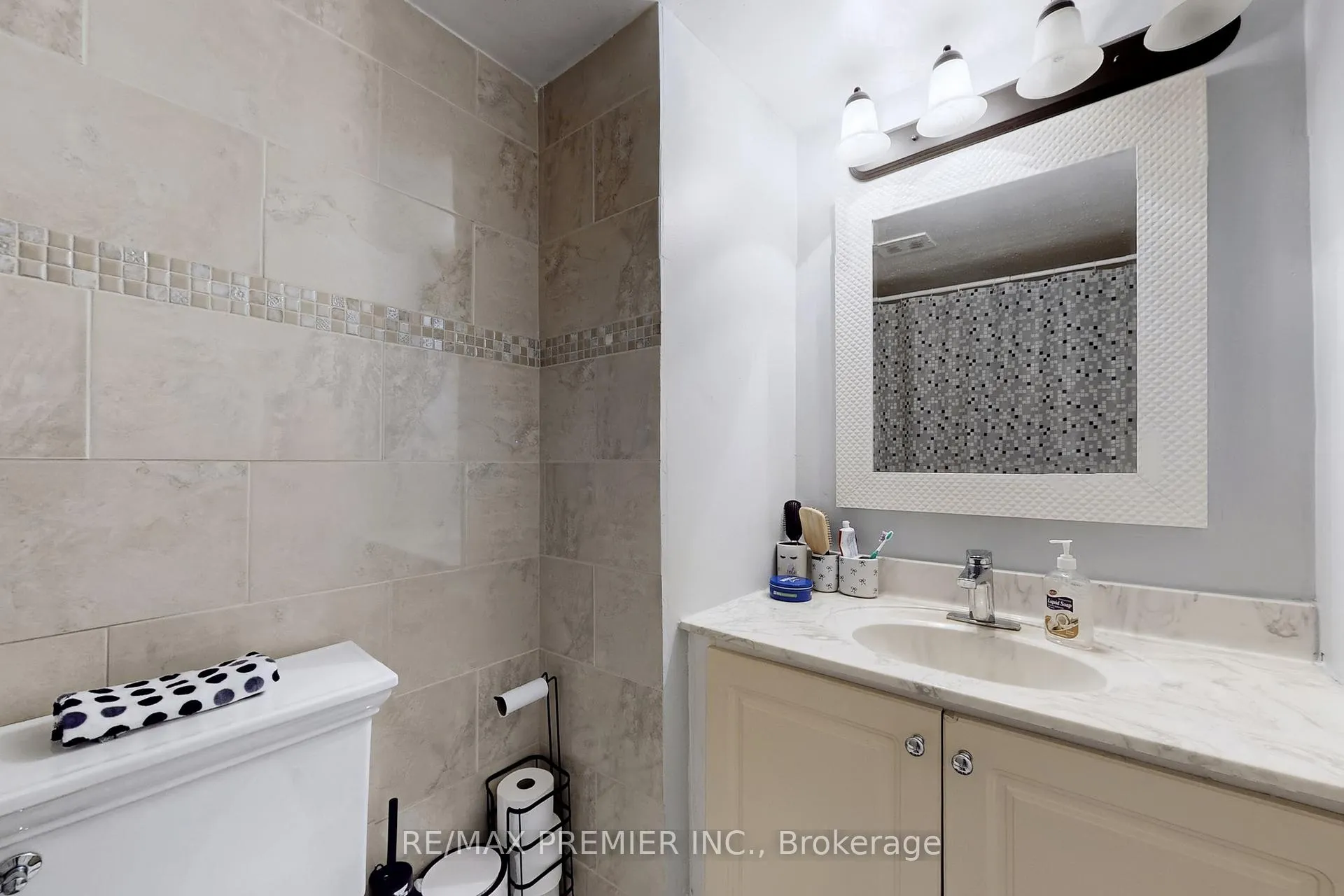 Photo 14 of Unit 1206, 60 Pavane Linkway, Toronto, Flemingdon Park — HOMEH
