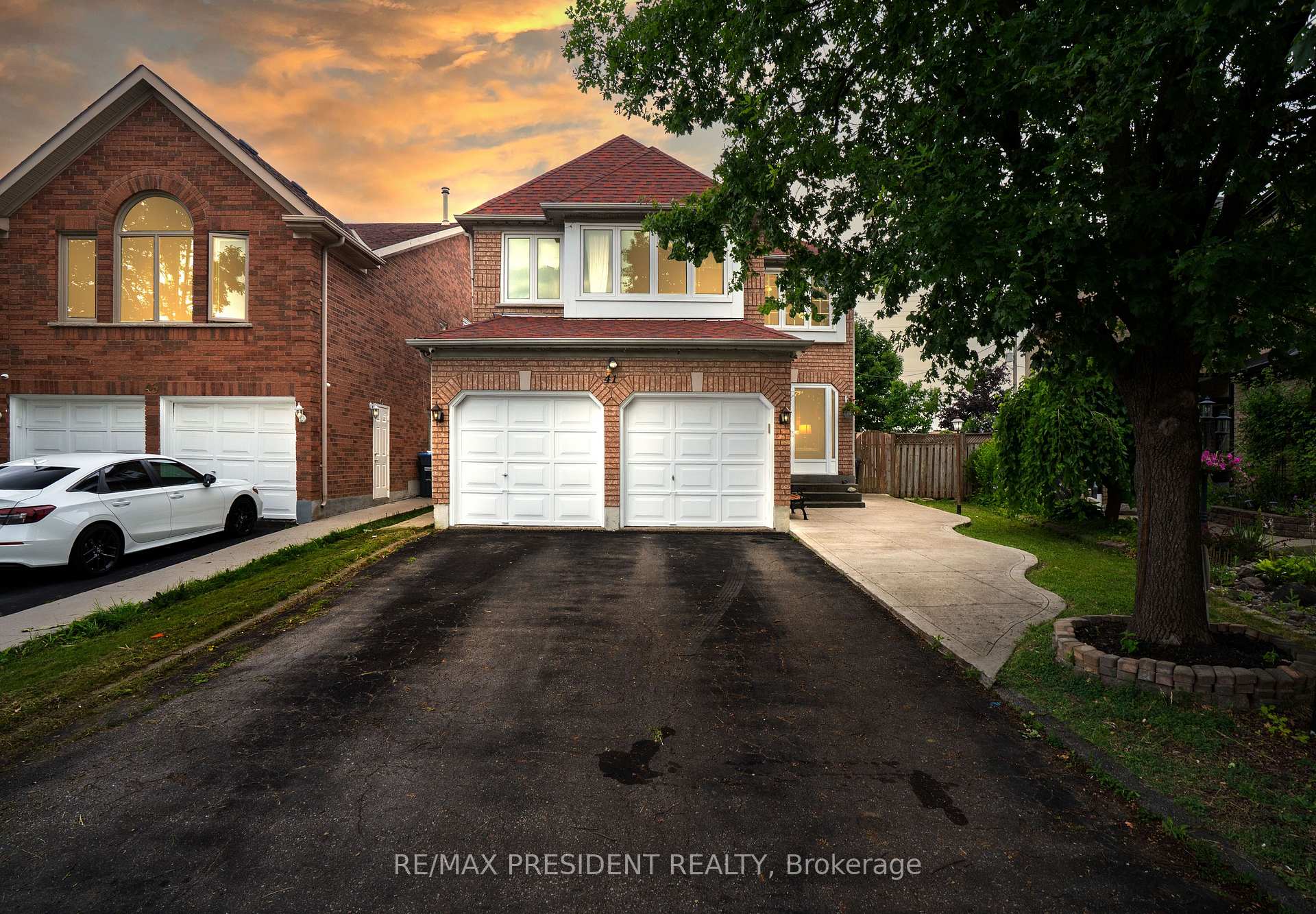 Front of 41 Rangeland Road