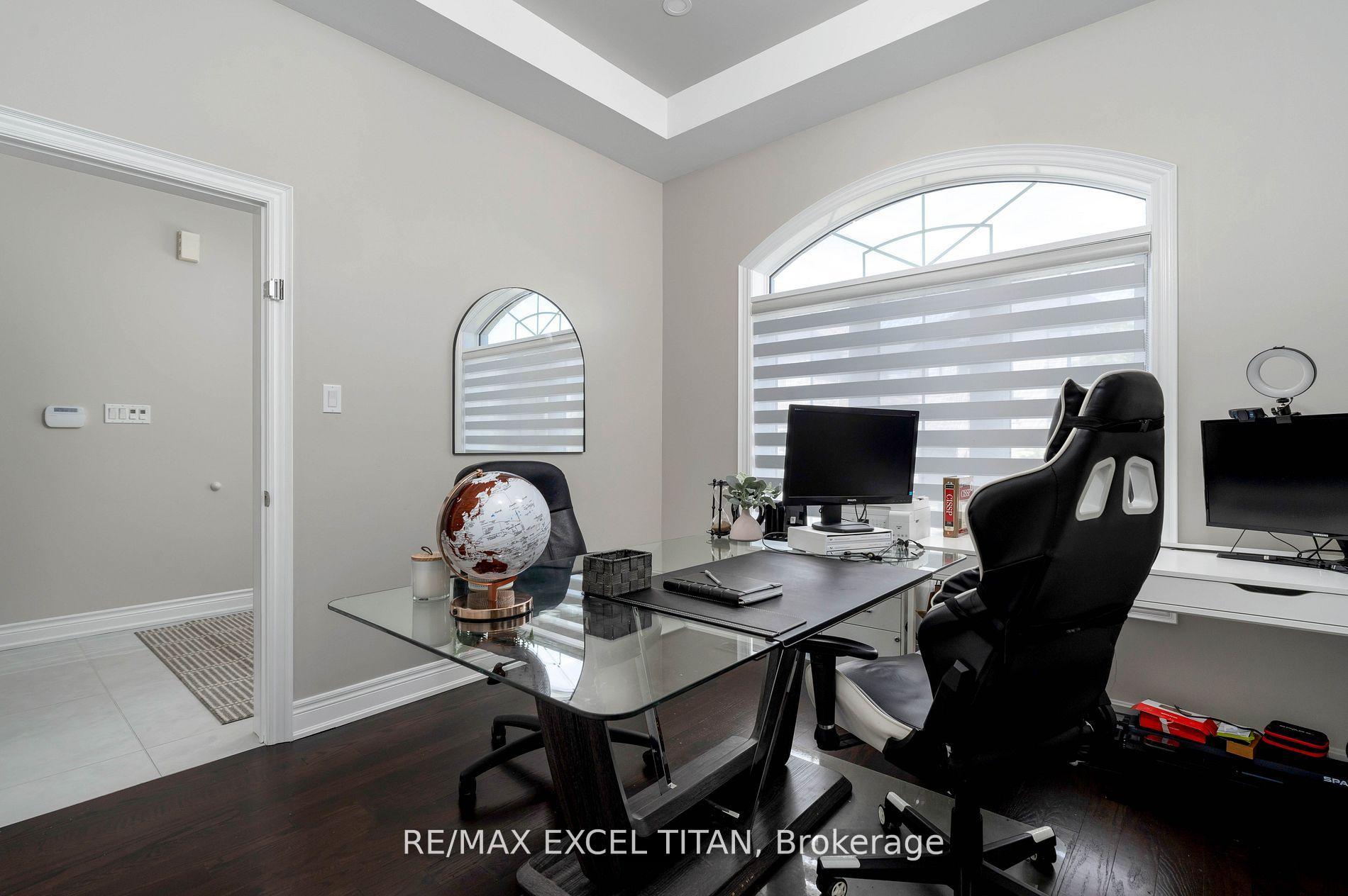 Photo 5 of 32 Longevity Road, Brampton, Northwest Brampton — HOMEH