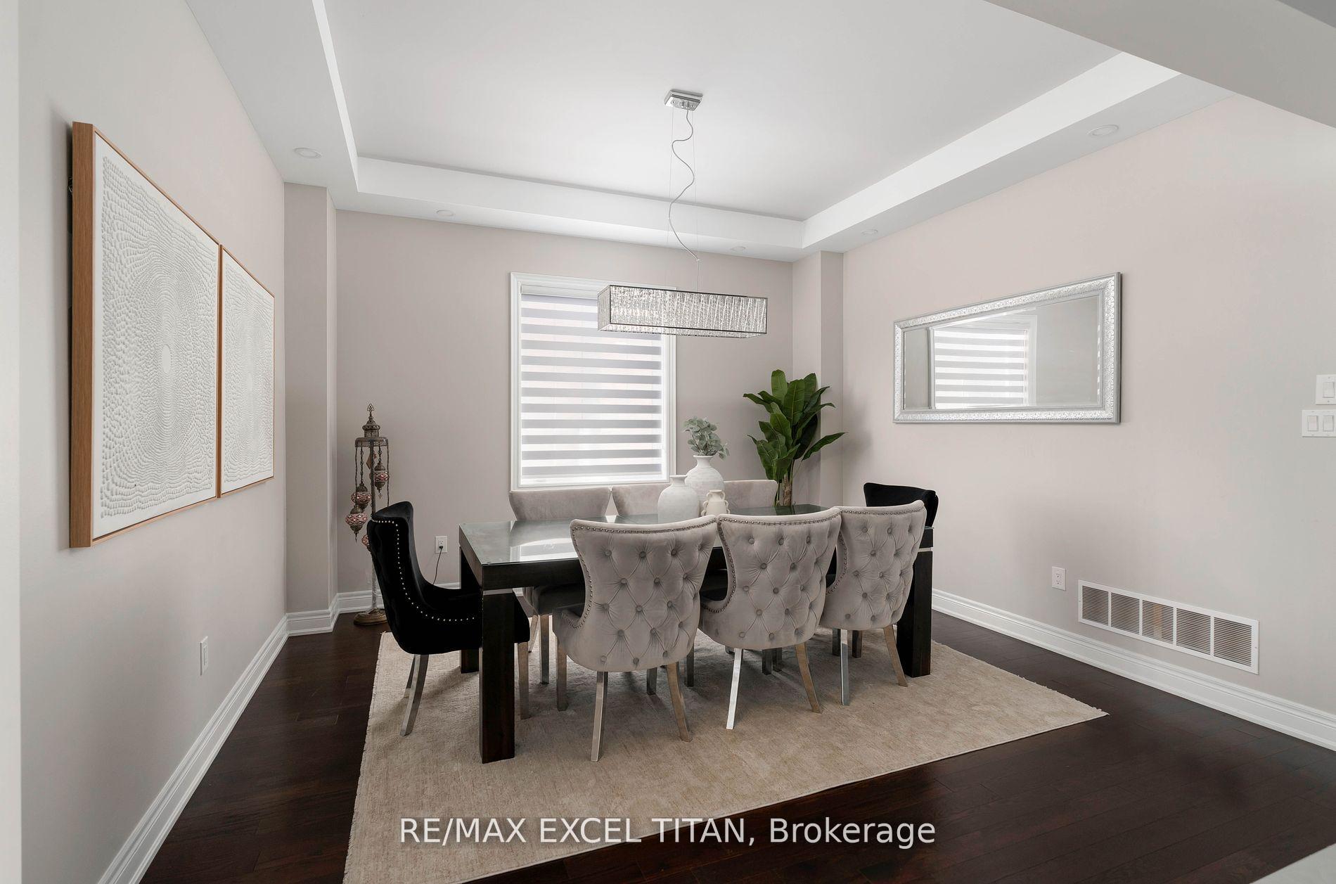 Photo 7 of 32 Longevity Road, Brampton, Northwest Brampton — HOMEH
