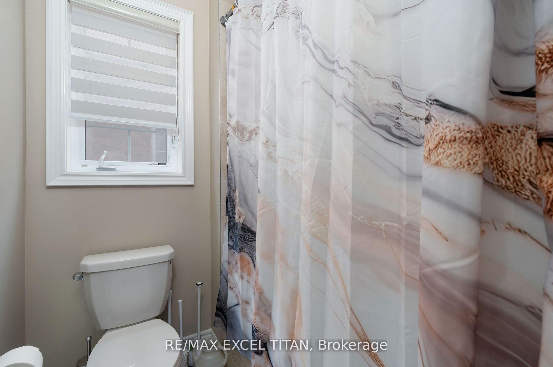 Photo 44 of 32 Longevity Road, Brampton, Northwest Brampton — HOMEH