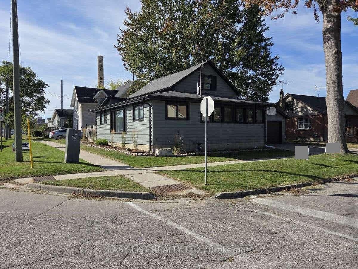 Photo 6 of 12 Montgomery Street, Leamington — HOMEH
