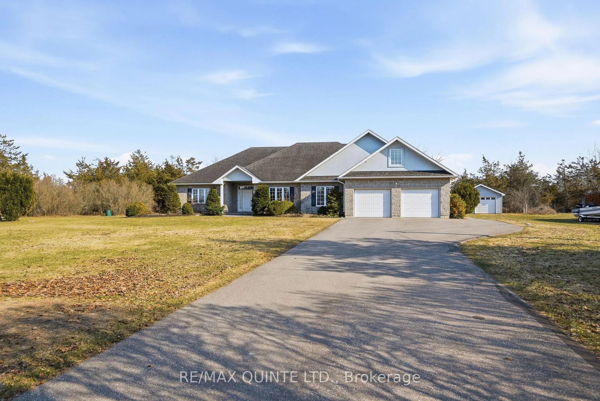 Photo 1 of 3717 County Rd 3, Prince Edward County, Ameliasburg Ward — HOMEH