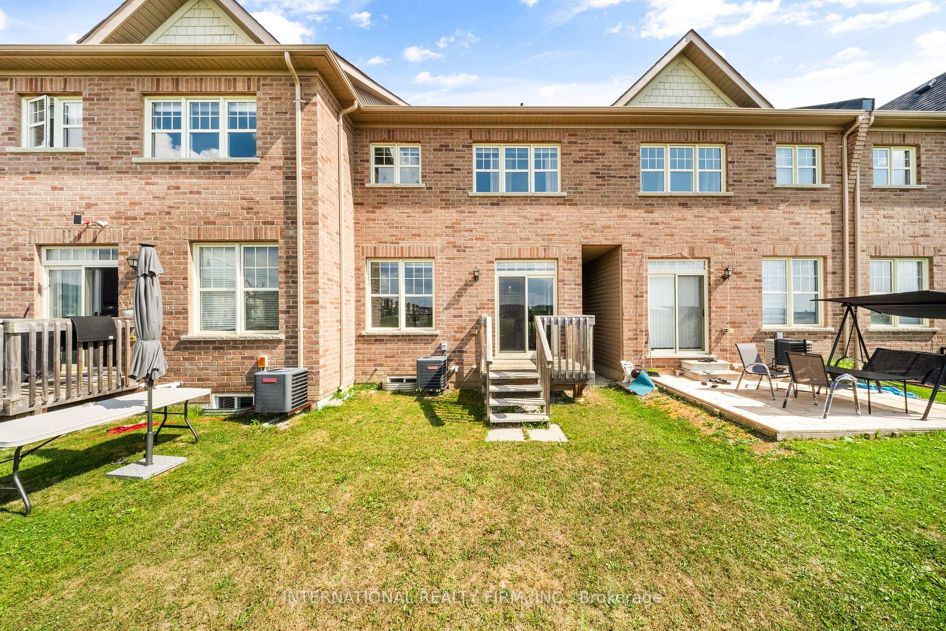 Photo 25 of 8 Hogan Manor Drive, Brampton, Northwest Brampton — HOMEH