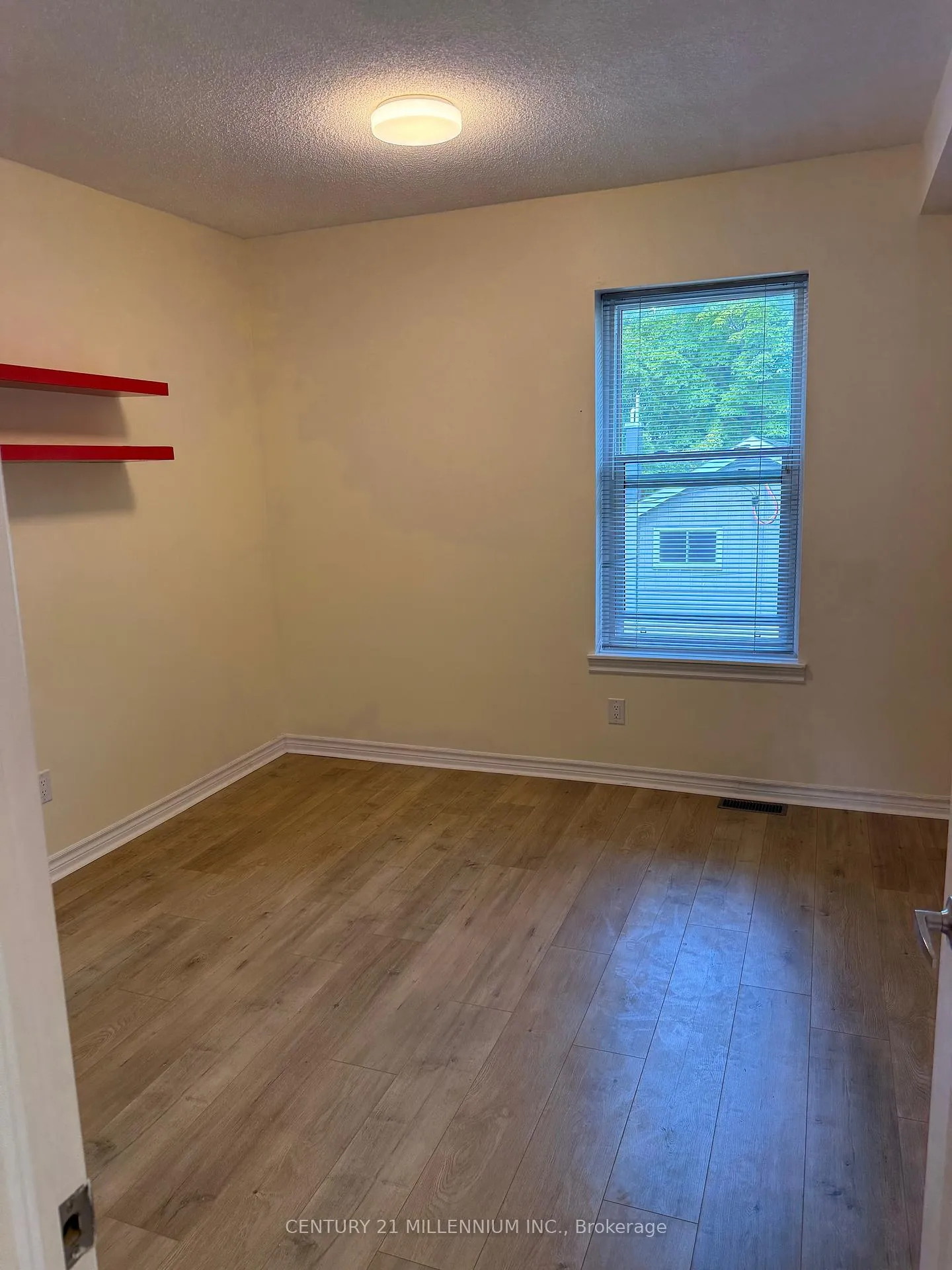 Photo 6 of Unit 1, 1529 Queen Street E, Caledon, Alton — HOMEH