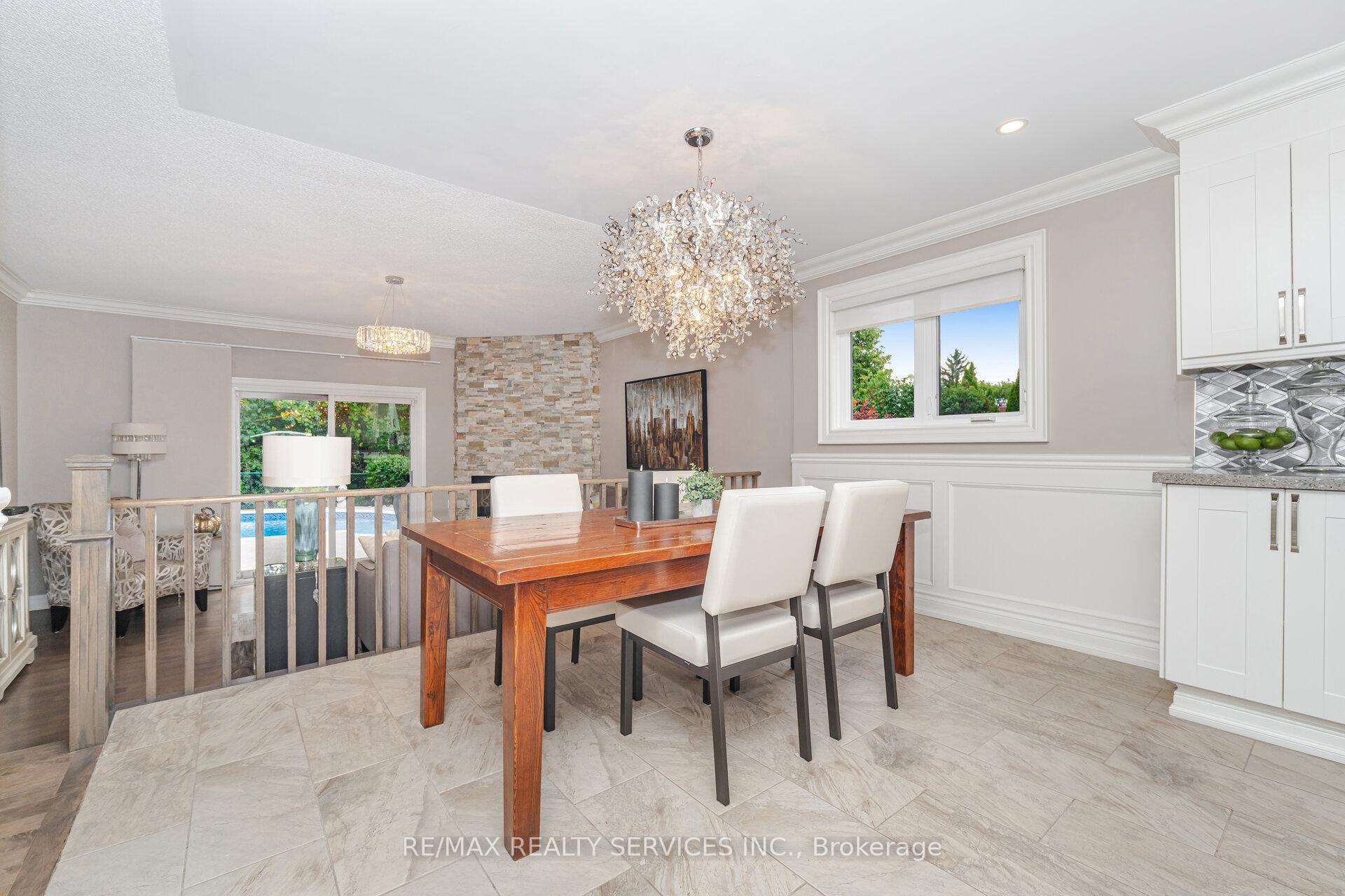 Photo 10 of 33 Carnforth Drive, Brampton, Snelgrove — HOMEH