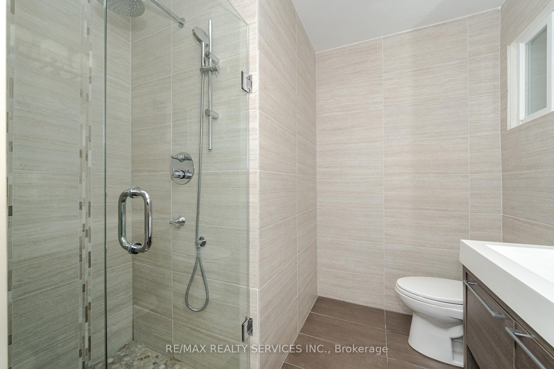 Photo 19 of 33 Carnforth Drive, Brampton, Snelgrove — HOMEH