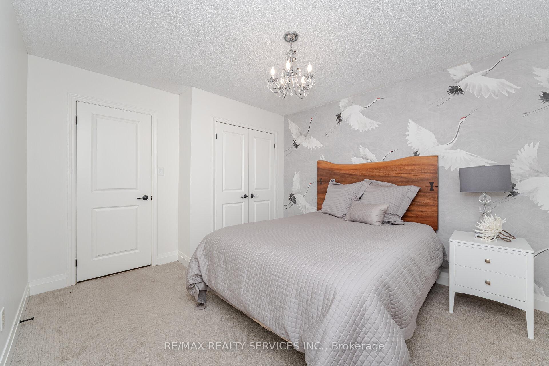 Photo 20 of 33 Carnforth Drive, Brampton, Snelgrove — HOMEH