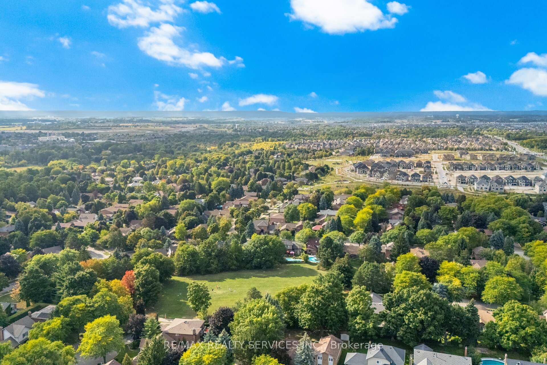 Photo 35 of 33 Carnforth Drive, Brampton, Snelgrove — HOMEH