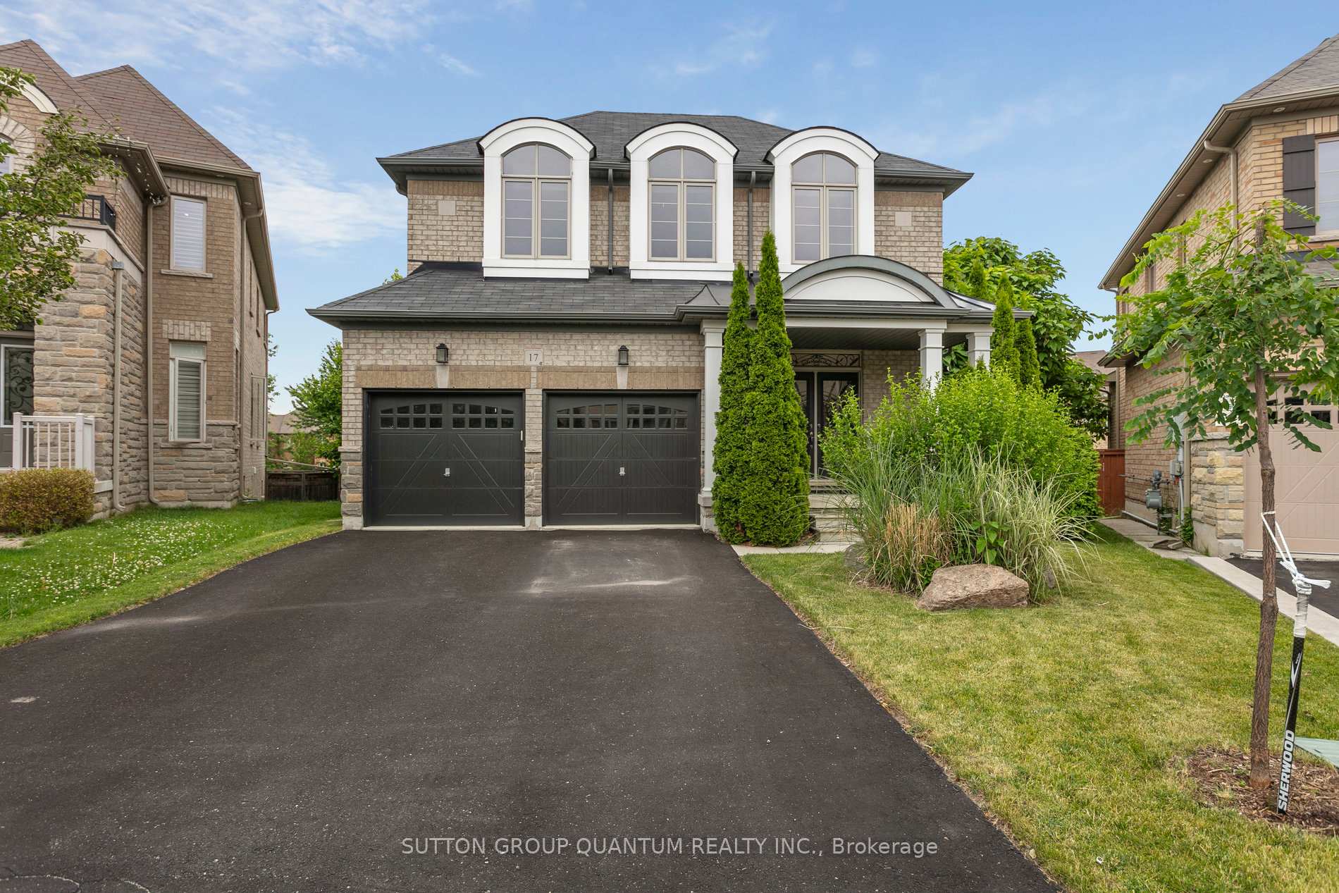 Front of 17 Island Grove