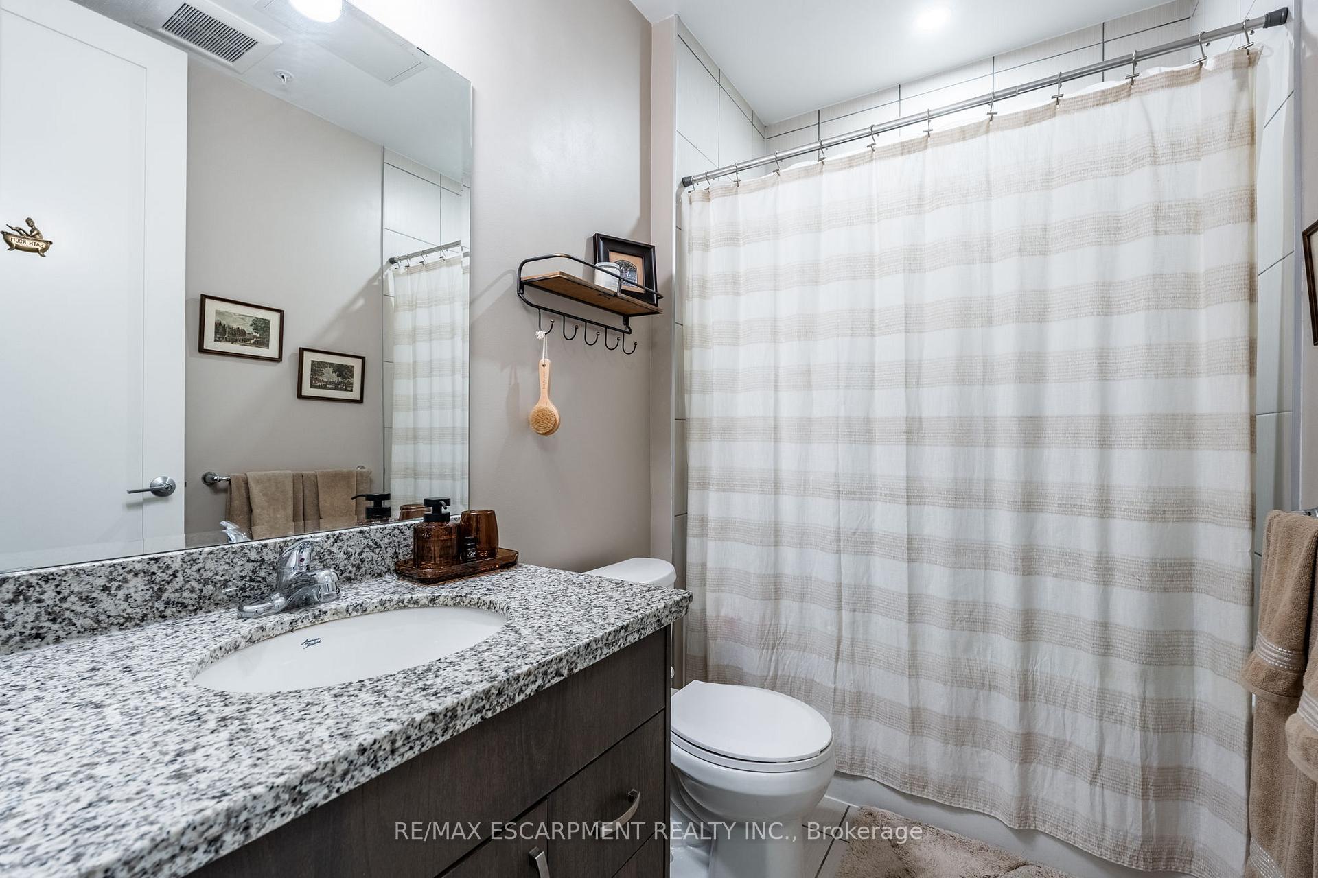 Photo 6 of Unit 921, 118 King Street E, Hamilton, Beasley — HOMEH