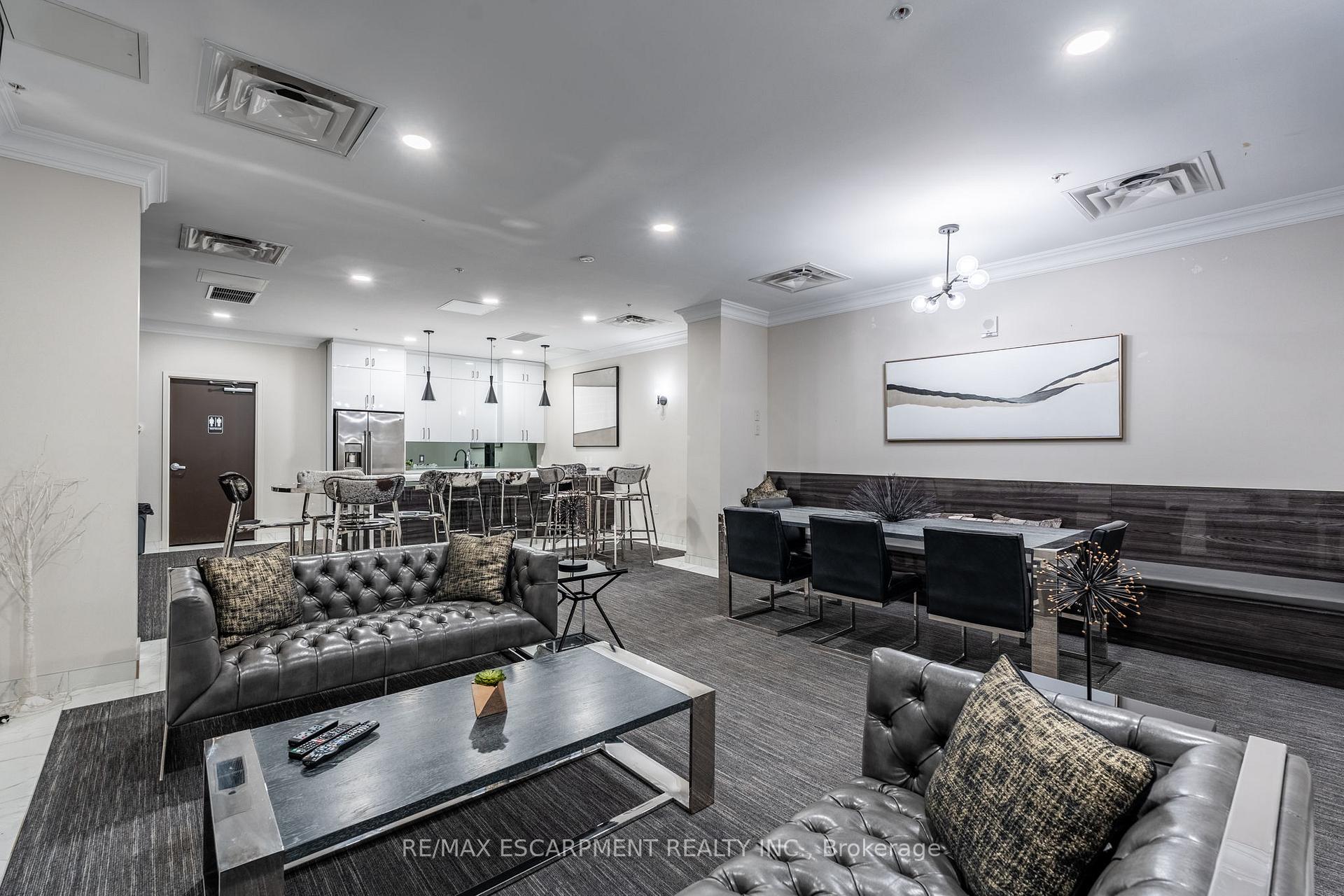 Photo 14 of Unit 921, 118 King Street E, Hamilton, Beasley — HOMEH