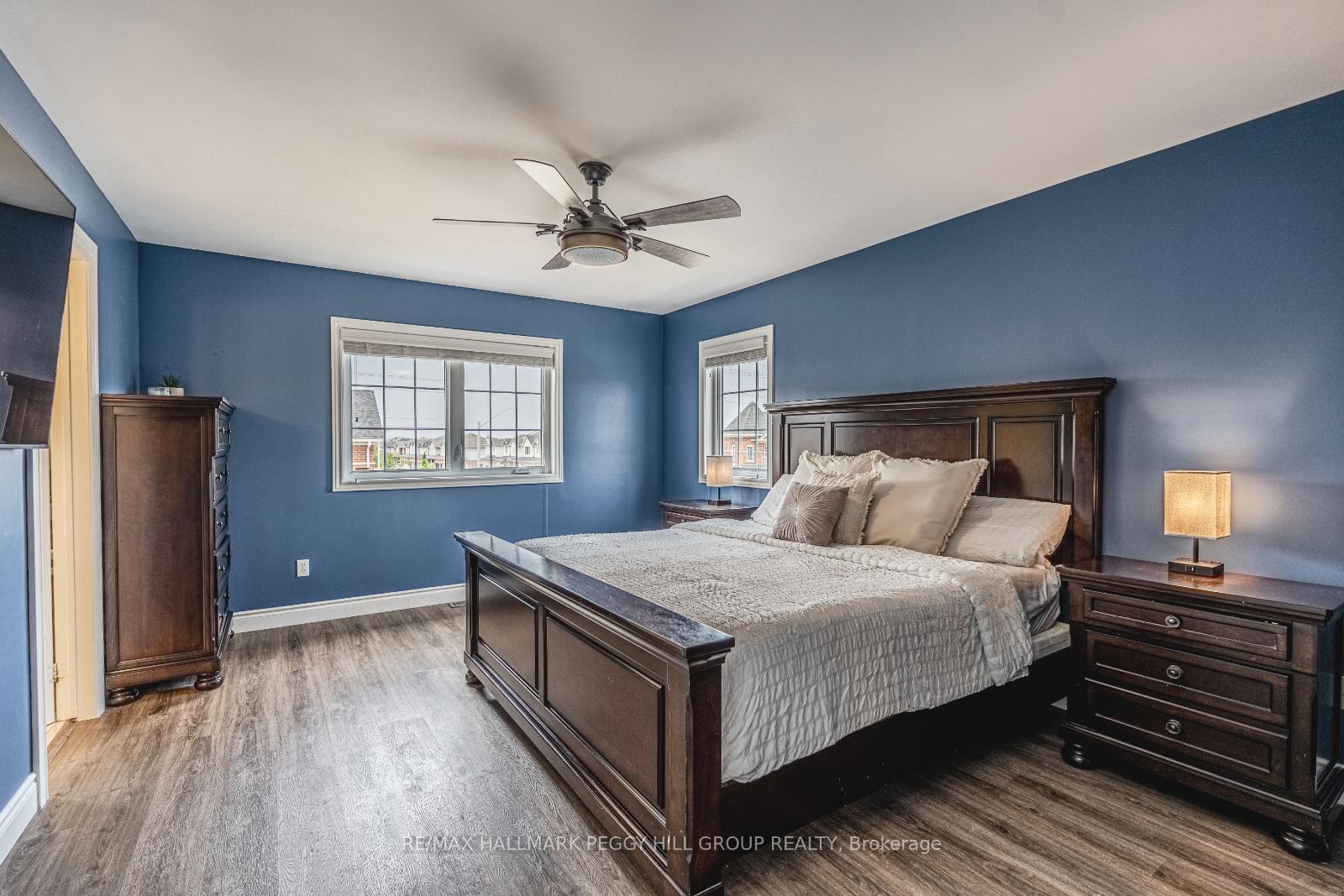 Photo 11 of 42 Succession Crescent, Barrie, Innis-Shore — HOMEH