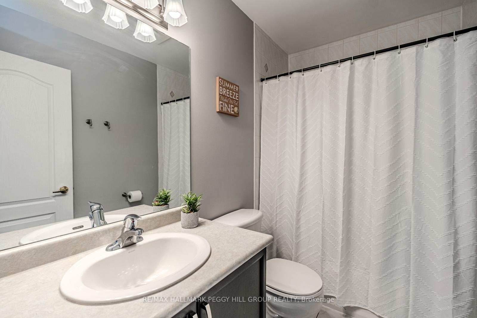 Photo 13 of 42 Succession Crescent, Barrie, Innis-Shore — HOMEH