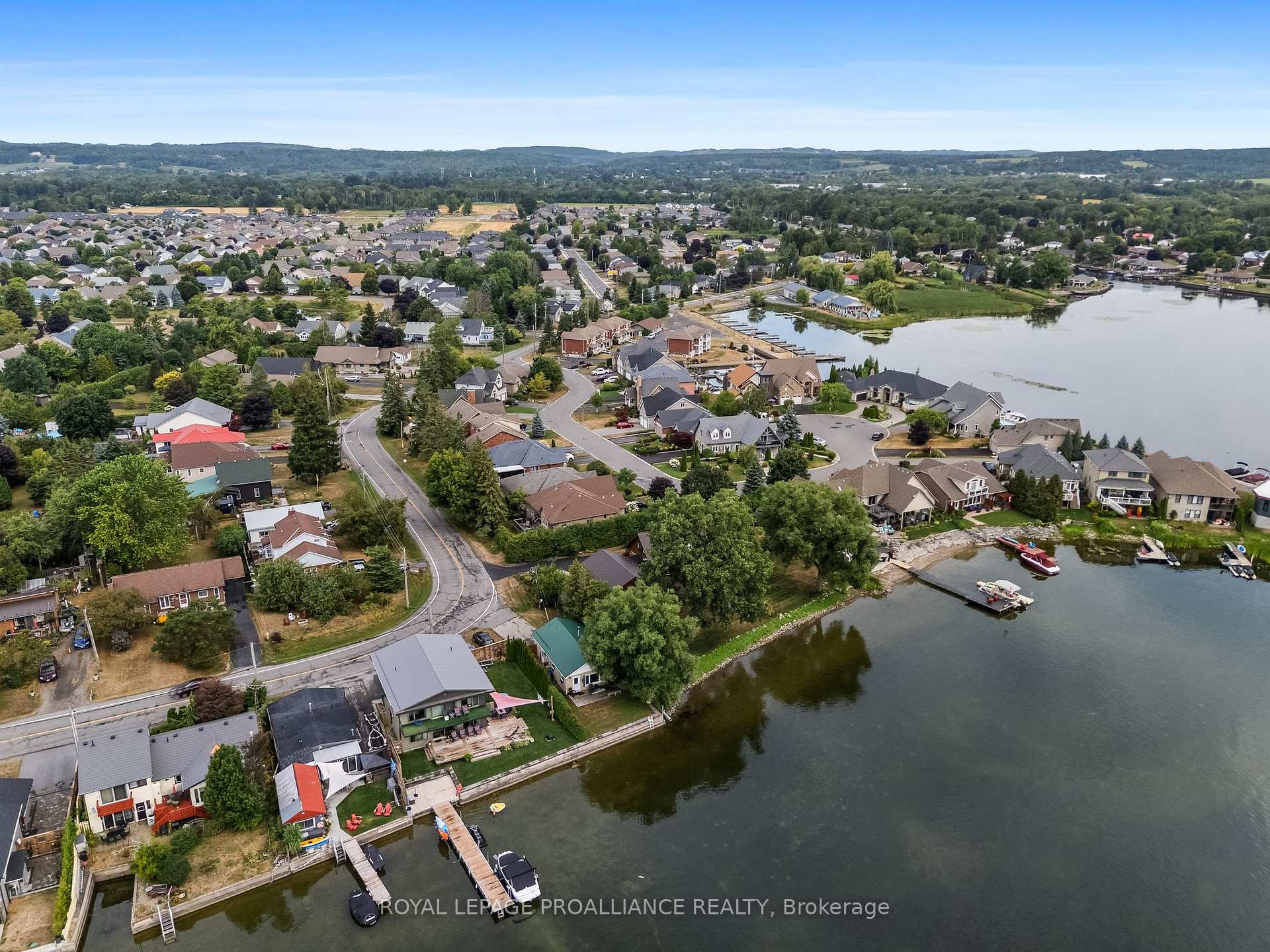 Photo 3 of 14 Edgewater Drive, Prince Edward County, Sophiasburg Ward — HOMEH