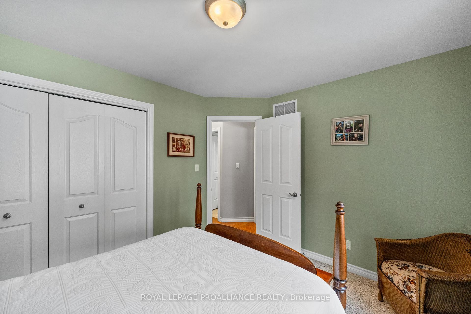 Photo 25 of 14 Edgewater Drive, Prince Edward County, Sophiasburg Ward — HOMEH