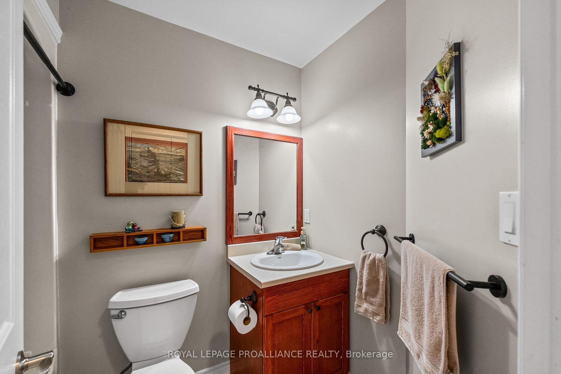 Photo 30 of 14 Edgewater Drive, Prince Edward County, Sophiasburg Ward — HOMEH