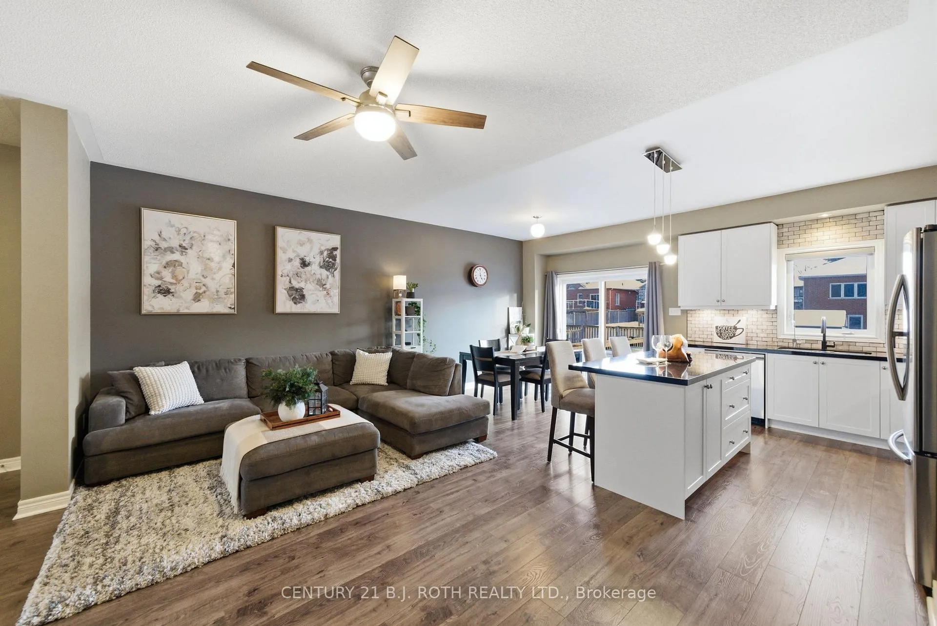 Photo 5 of 20 Bud Doucette Court, Uxbridge — HOMEH