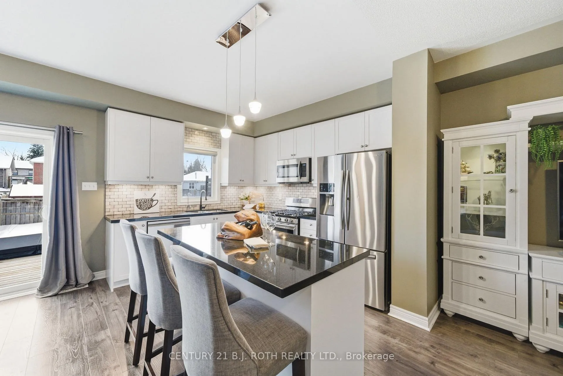 Photo 10 of 20 Bud Doucette Court, Uxbridge — HOMEH