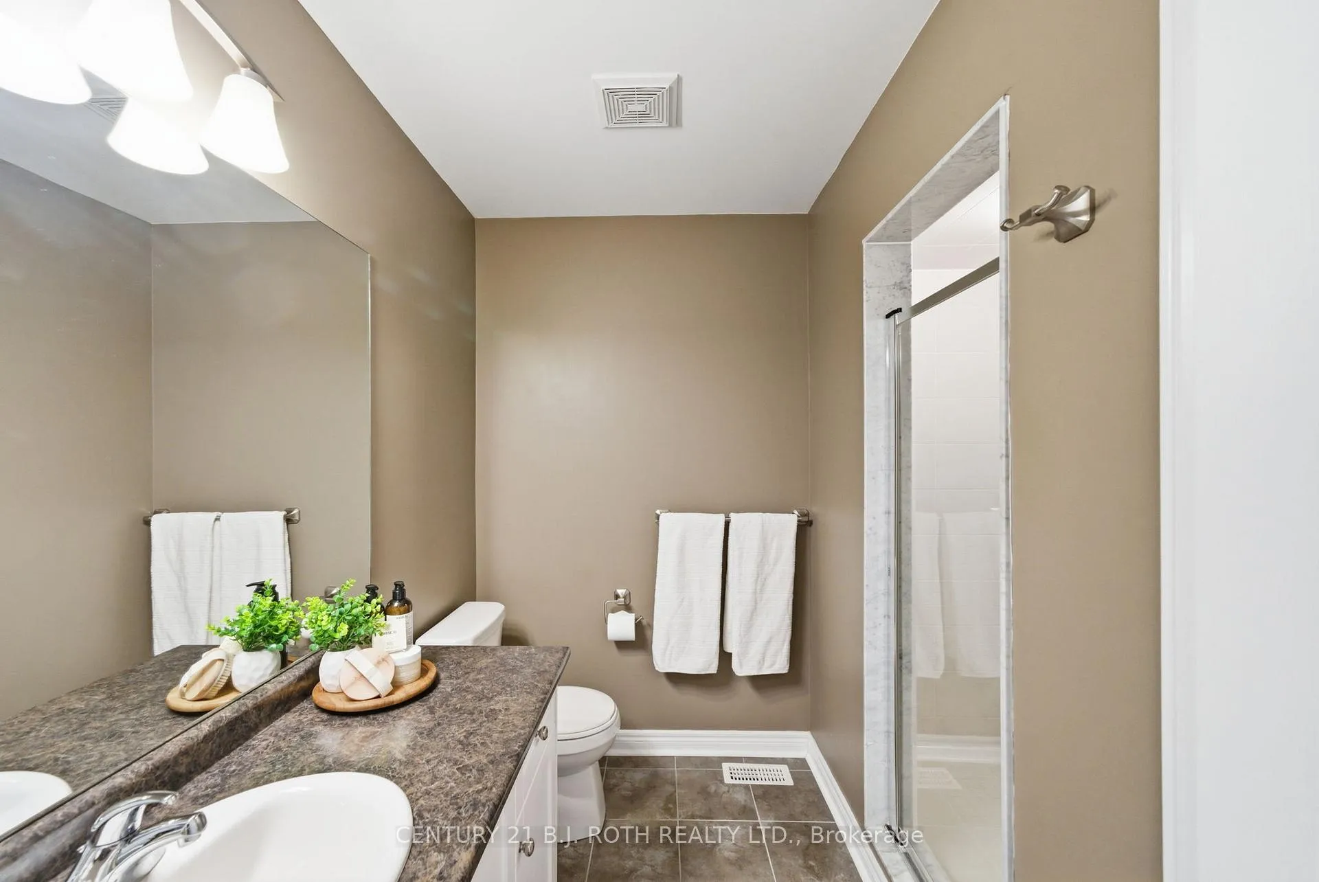 Photo 22 of 20 Bud Doucette Court, Uxbridge — HOMEH
