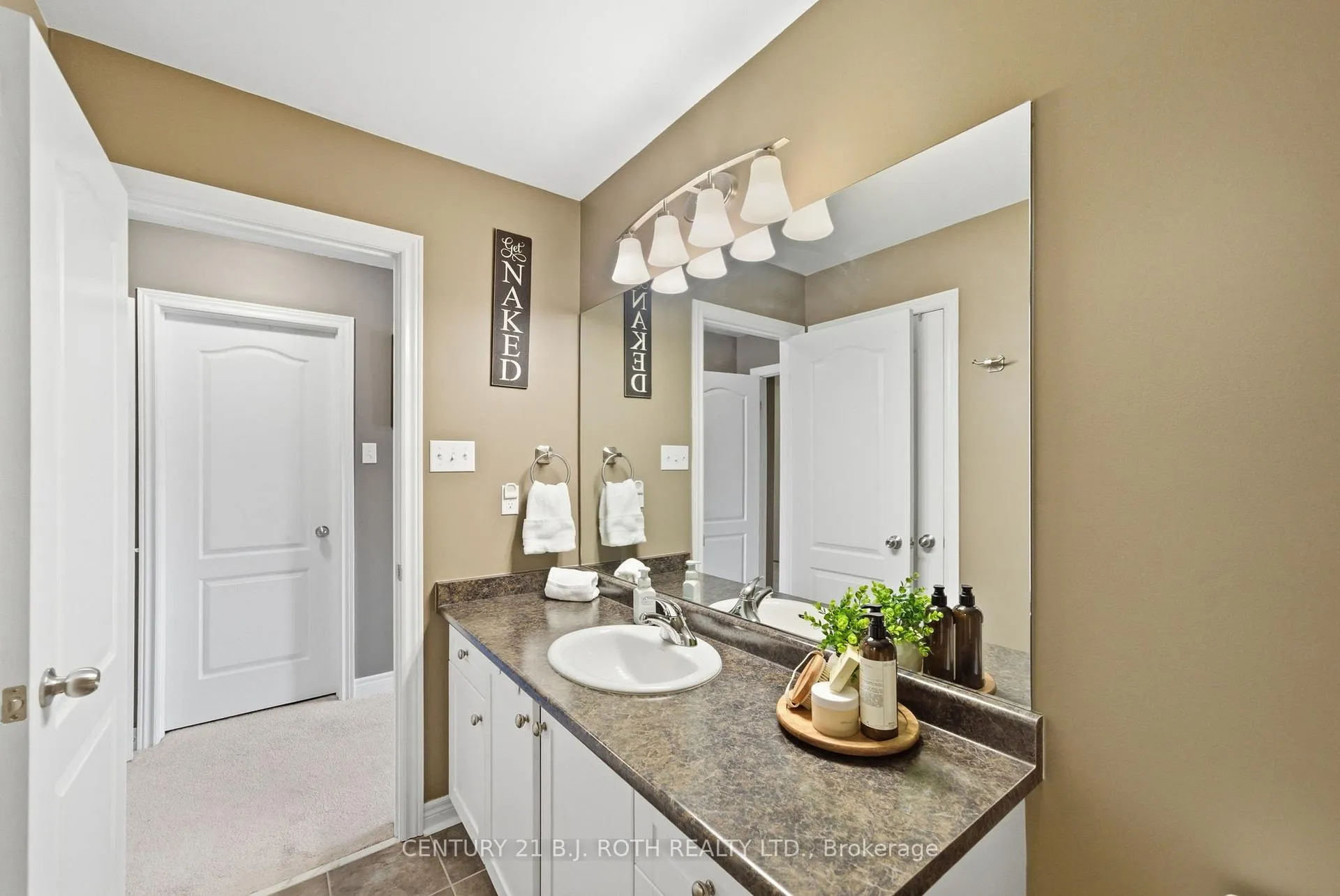 Photo 23 of 20 Bud Doucette Court, Uxbridge — HOMEH