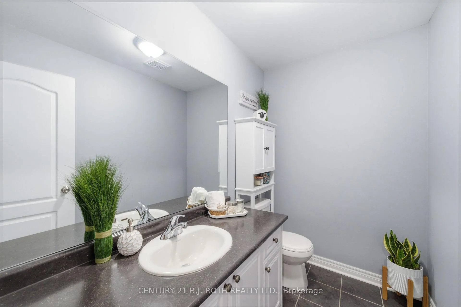 Photo 24 of 20 Bud Doucette Court, Uxbridge — HOMEH
