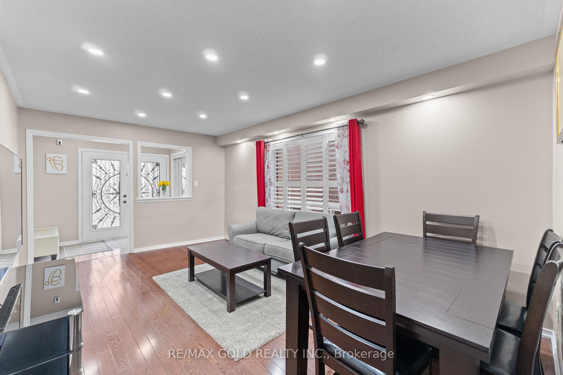 Photo 2 of 72 Newington Crescent, Brampton, Bram East — HOMEH