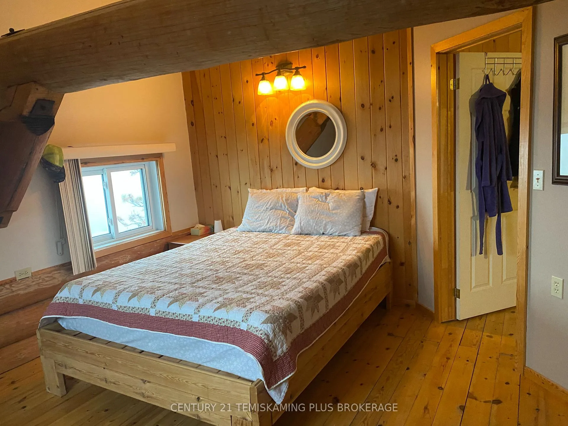 Photo 12 of 1 Weekes Island, Englehart, Central Timiskaming — HOMEH