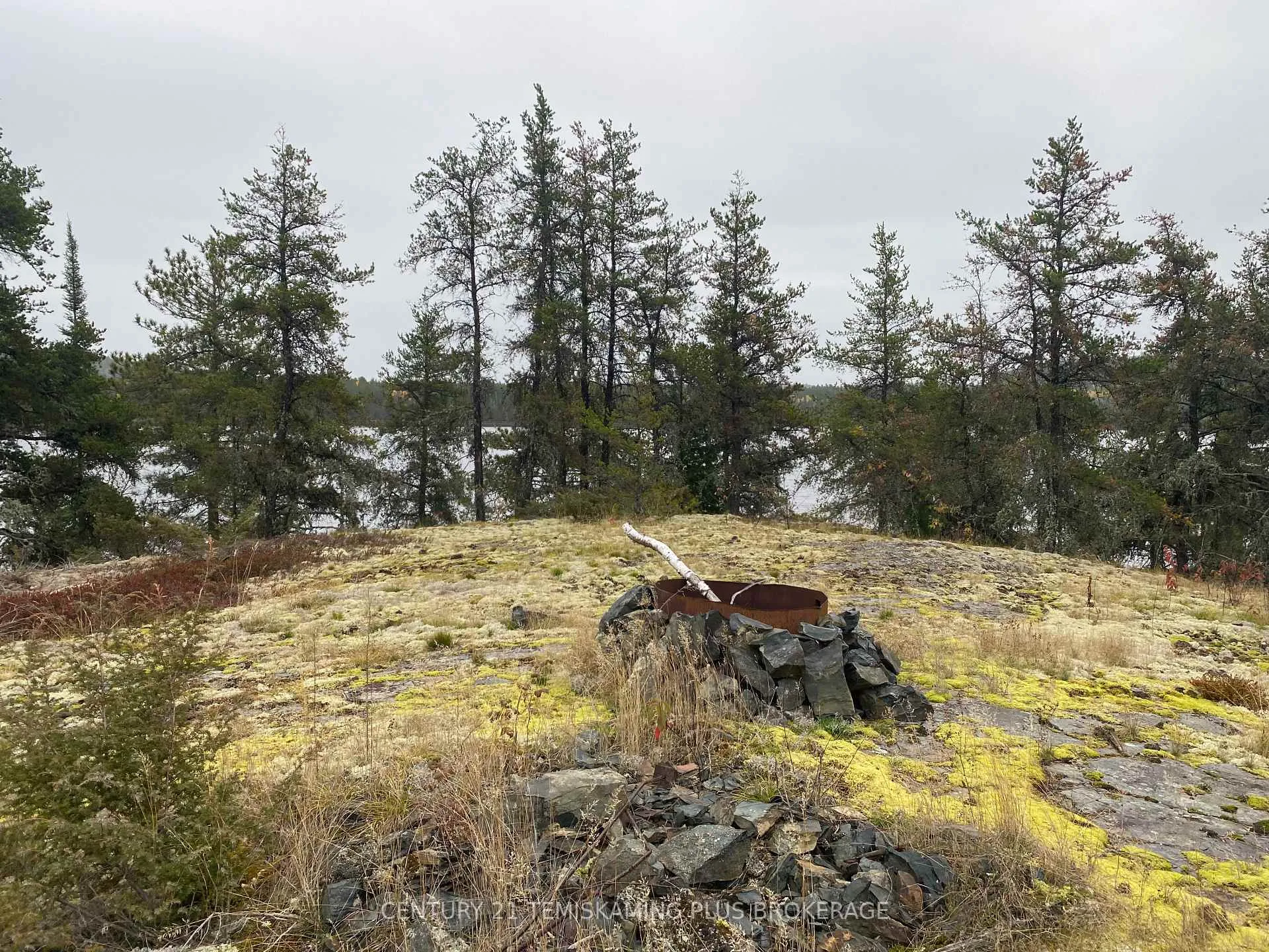 Photo 24 of 1 Weekes Island, Englehart, Central Timiskaming — HOMEH