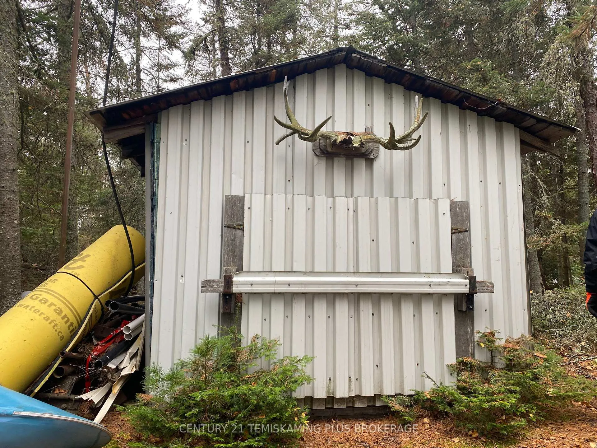 Photo 25 of 1 Weekes Island, Englehart, Central Timiskaming — HOMEH