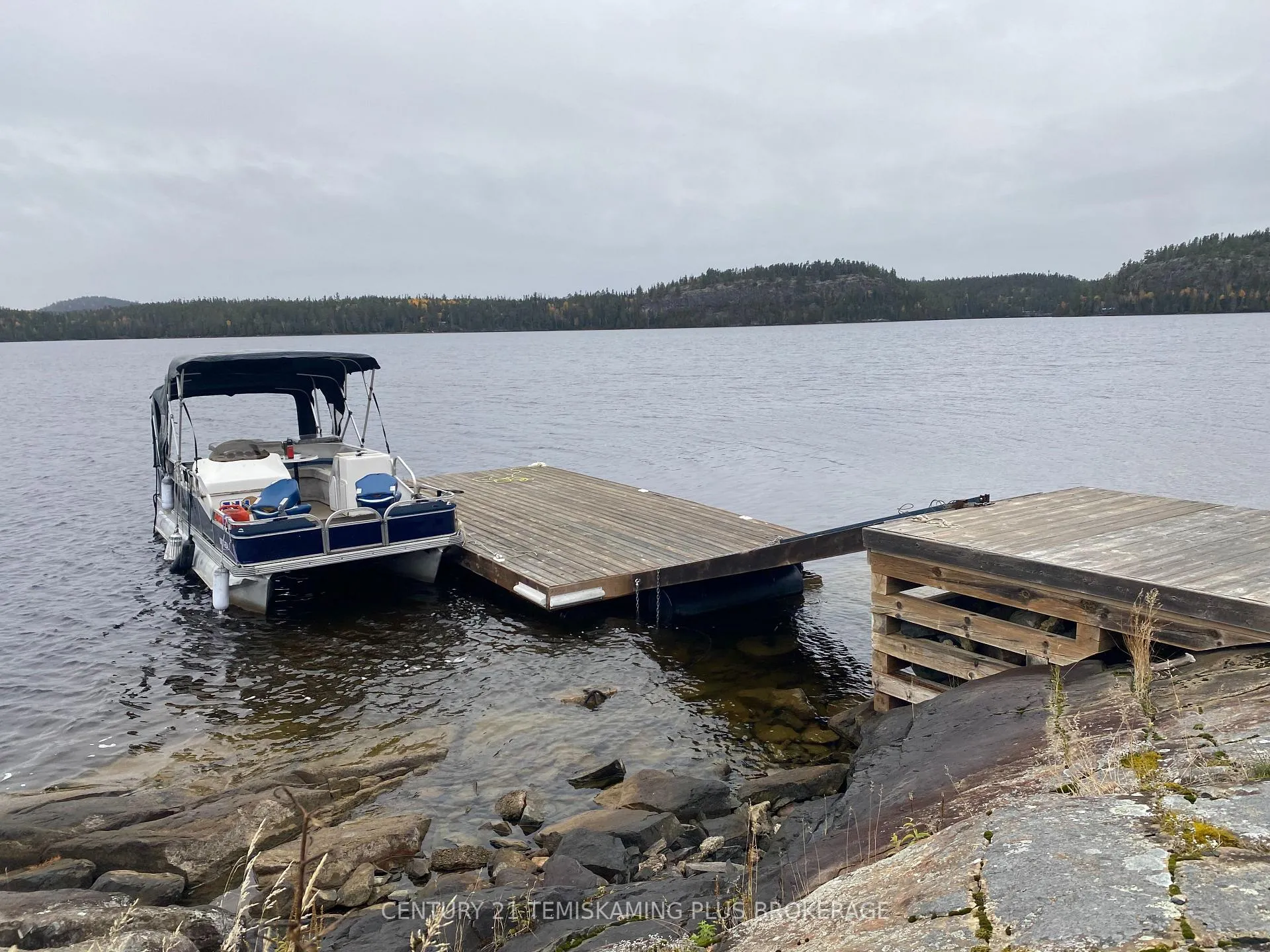 Photo 32 of 1 Weekes Island, Englehart, Central Timiskaming — HOMEH