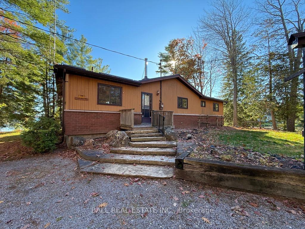 Photo 3 of 2149 Little Chipmunk Road, Douro-Dummer — HOMEH