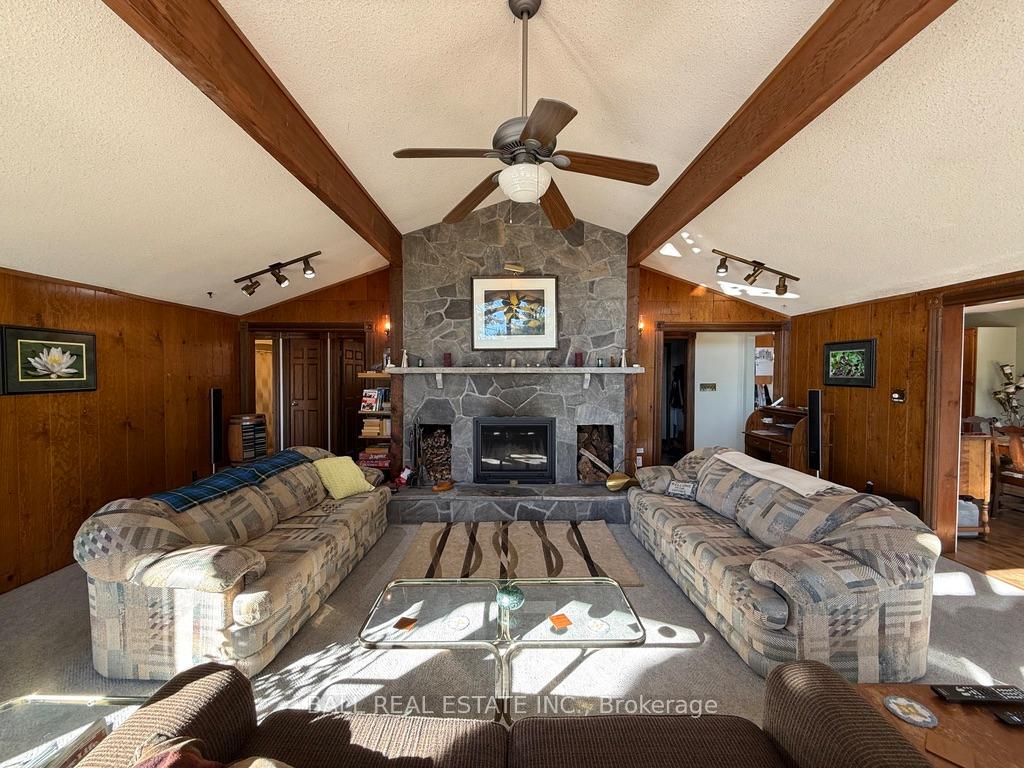 Photo 5 of 2149 Little Chipmunk Road, Douro-Dummer — HOMEH