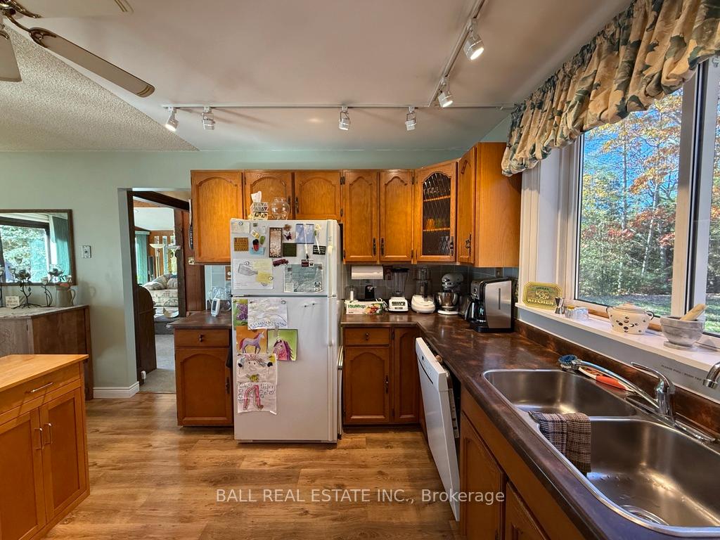 Photo 10 of 2149 Little Chipmunk Road, Douro-Dummer — HOMEH